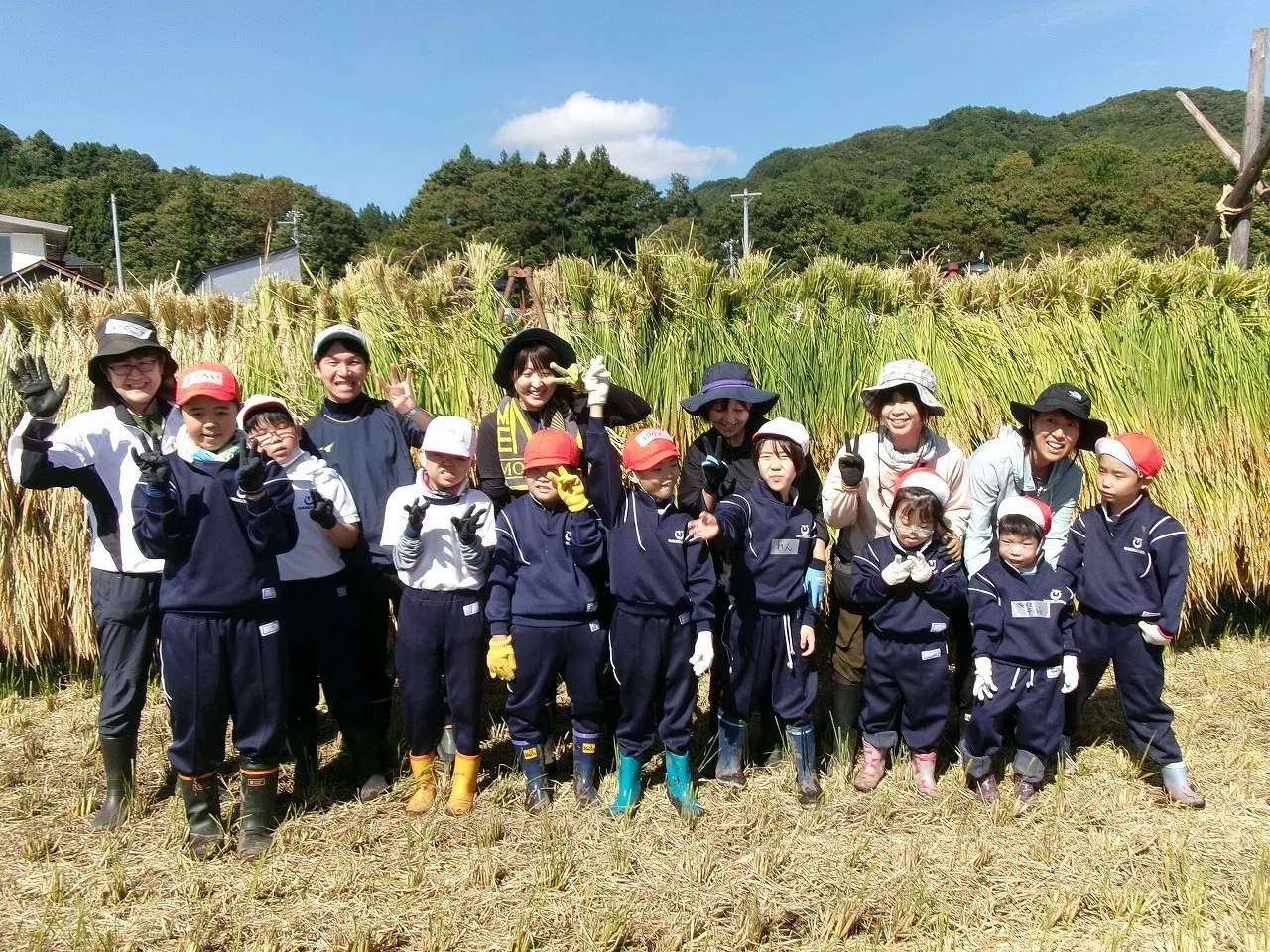 小学部】合同農業体験（小学校との共同学習）｜岩手県立二戸北星支援学校