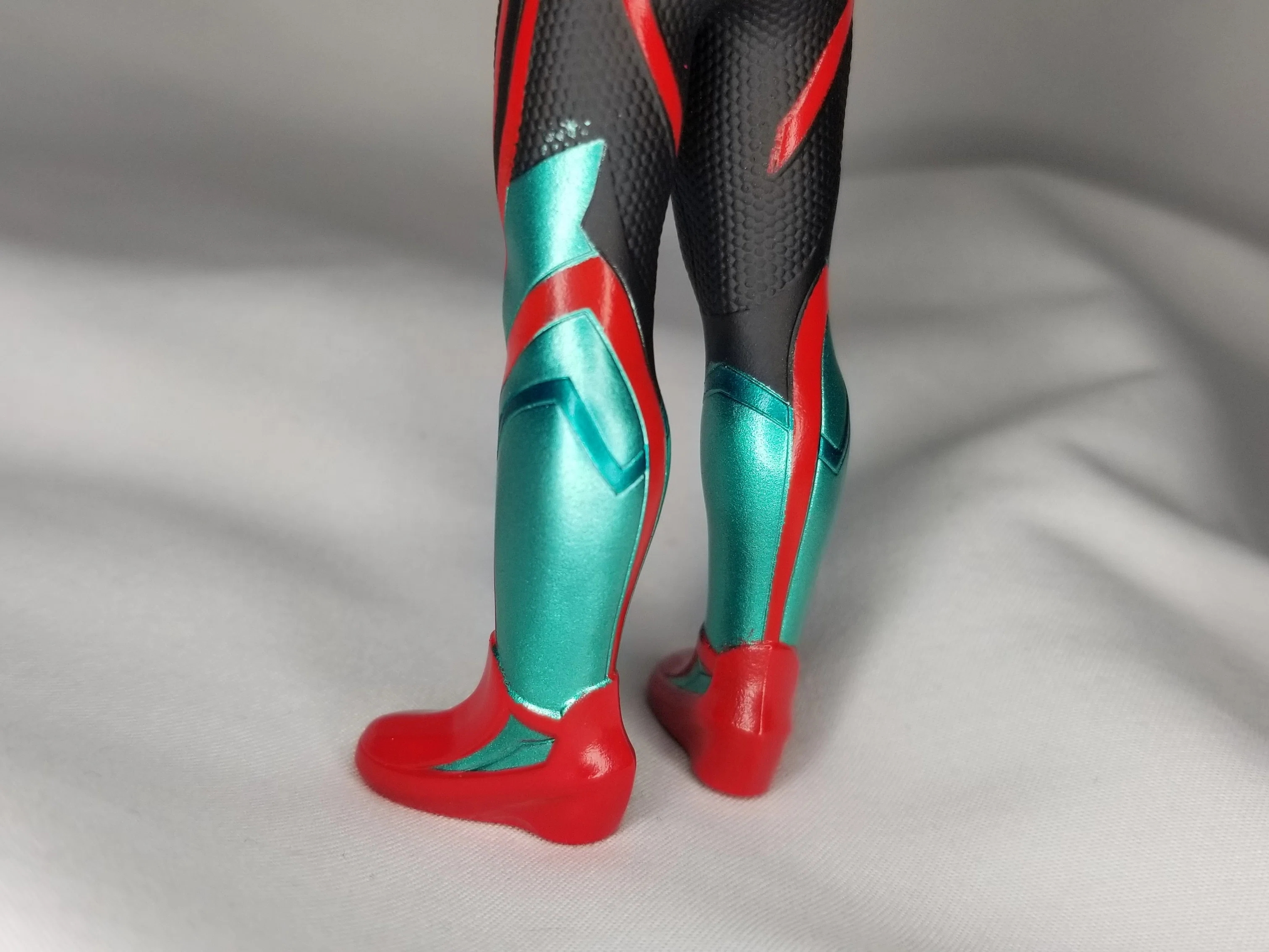 圧倒的情報密度！ 仮面ライダーストア限定ソフビ『ゼッツ フィジカム