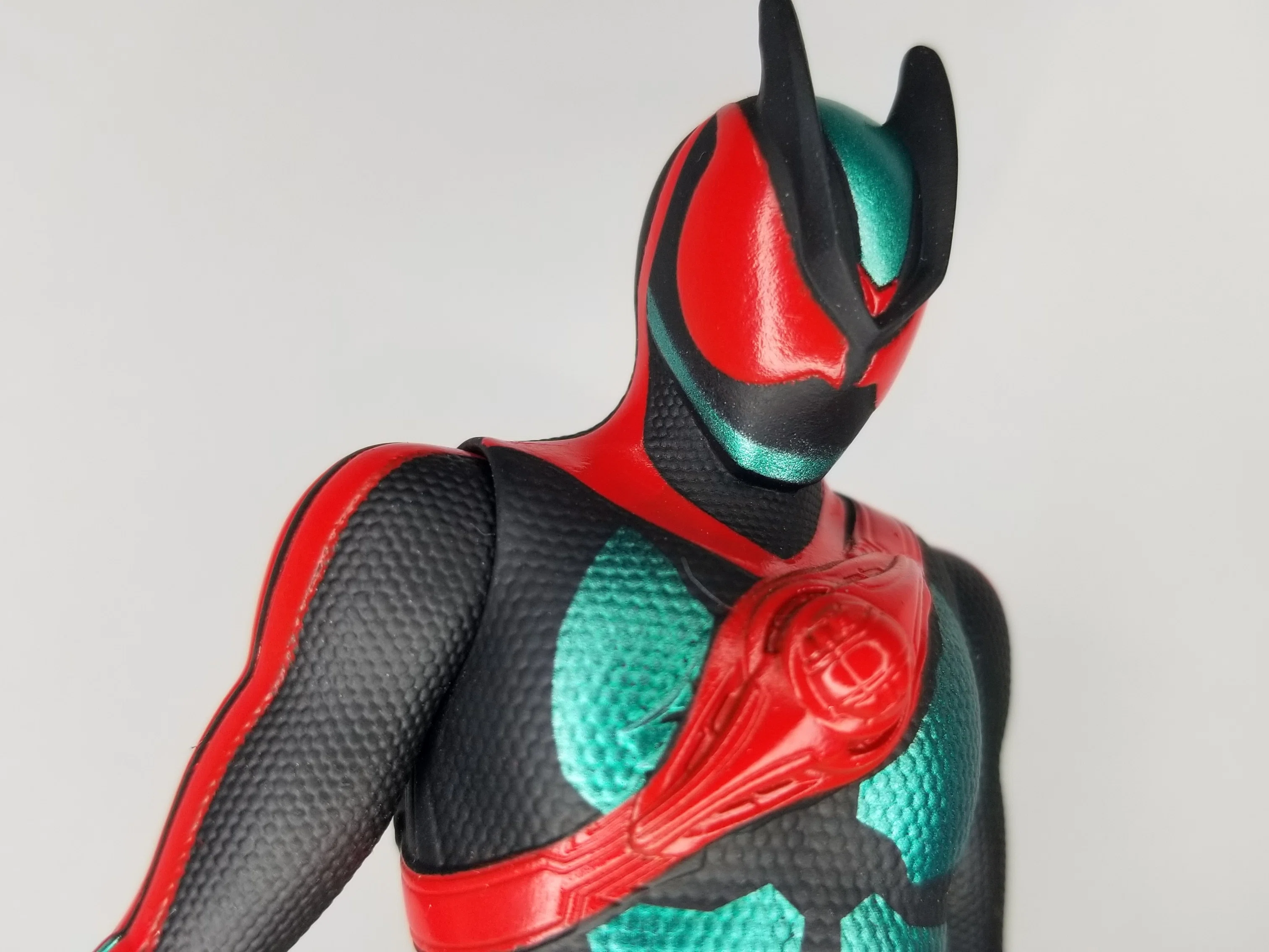 圧倒的情報密度！ 仮面ライダーストア限定ソフビ『ゼッツ フィジカム