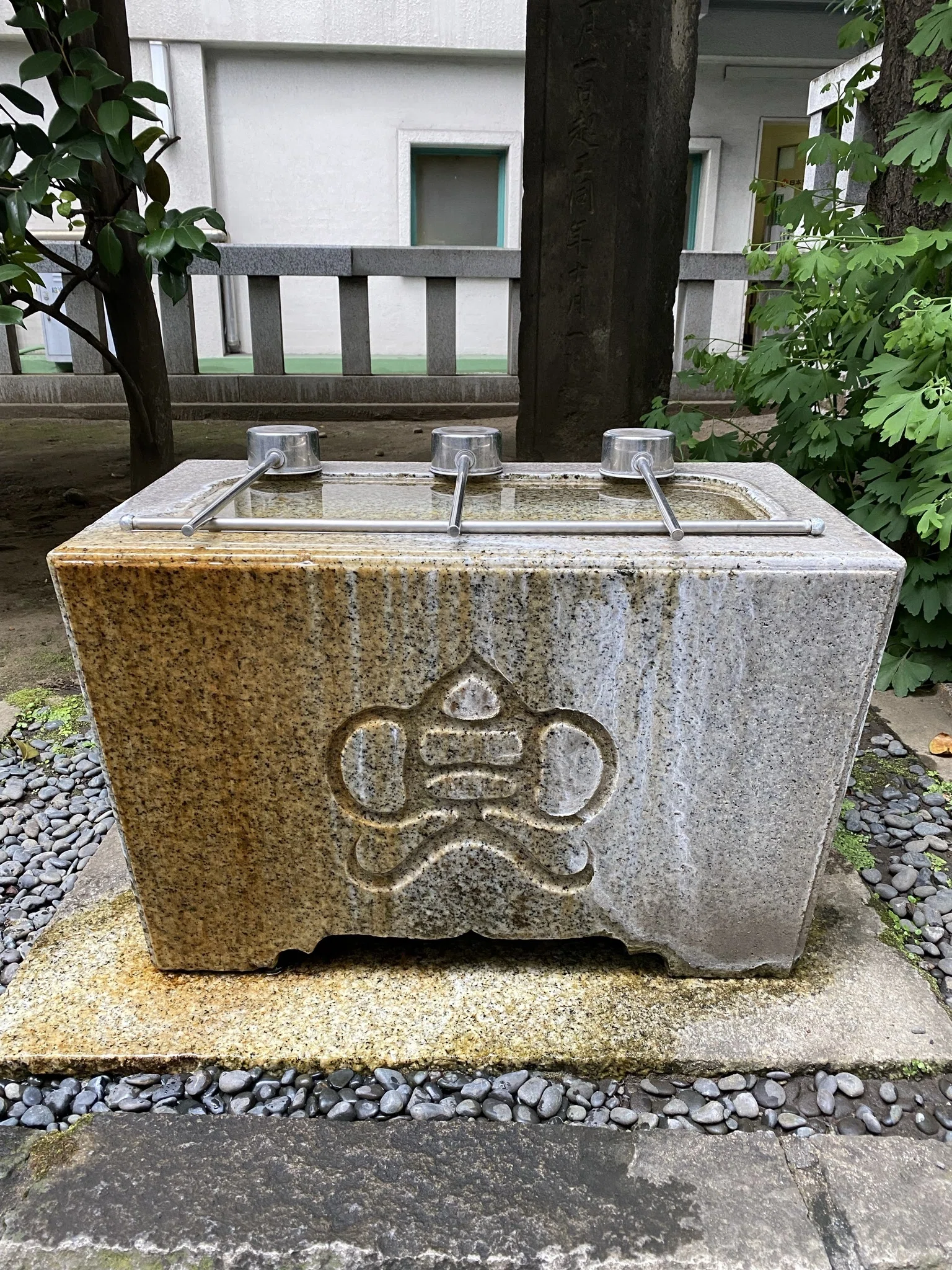 兜神社（日本橋兜町）｜稲荷信仰から読み解く日本の商売の在り方｜Rico