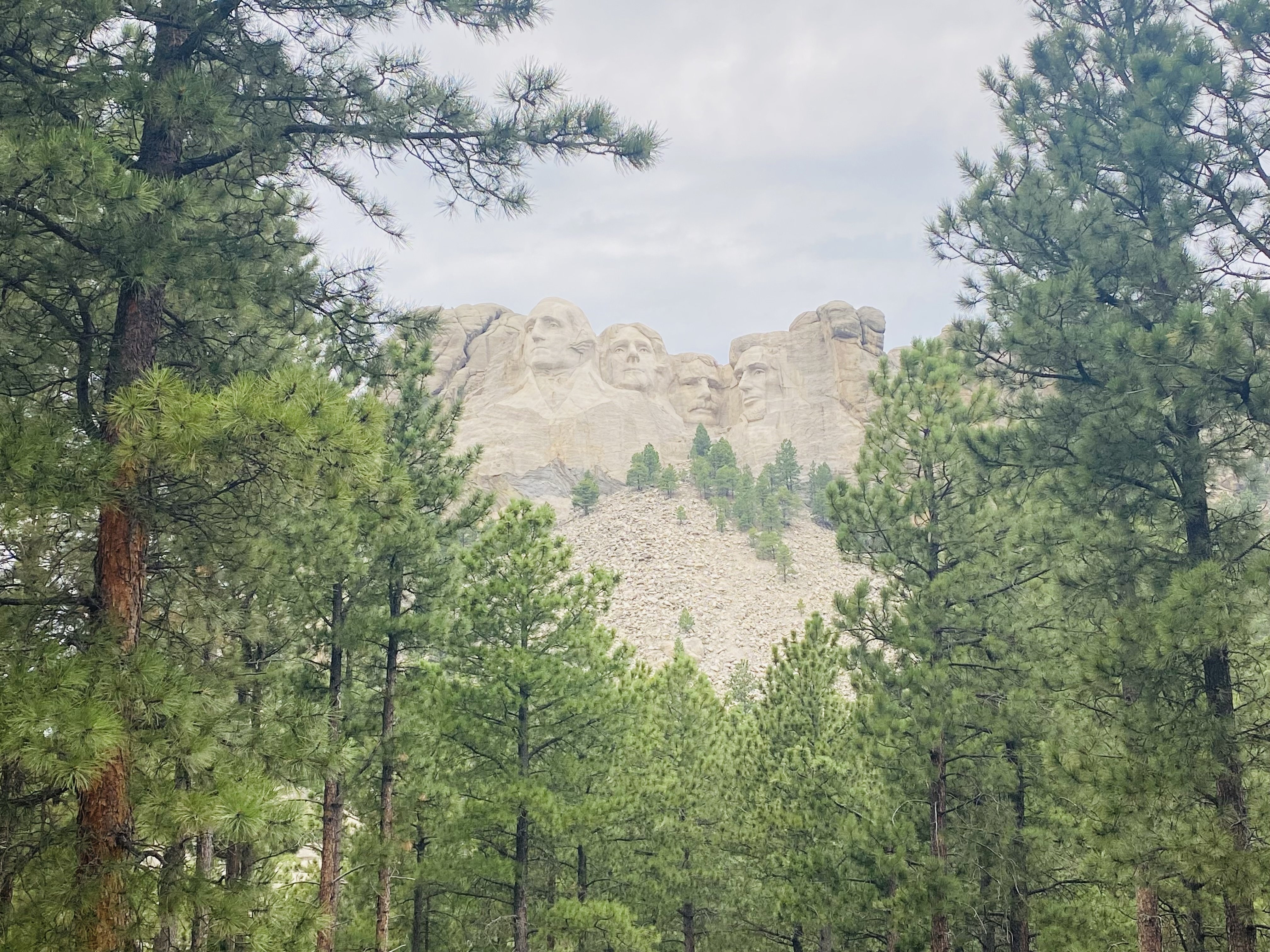 女子ひとり旅で巡るサウスダコタ州①｜大統領の顔！念願のマウント