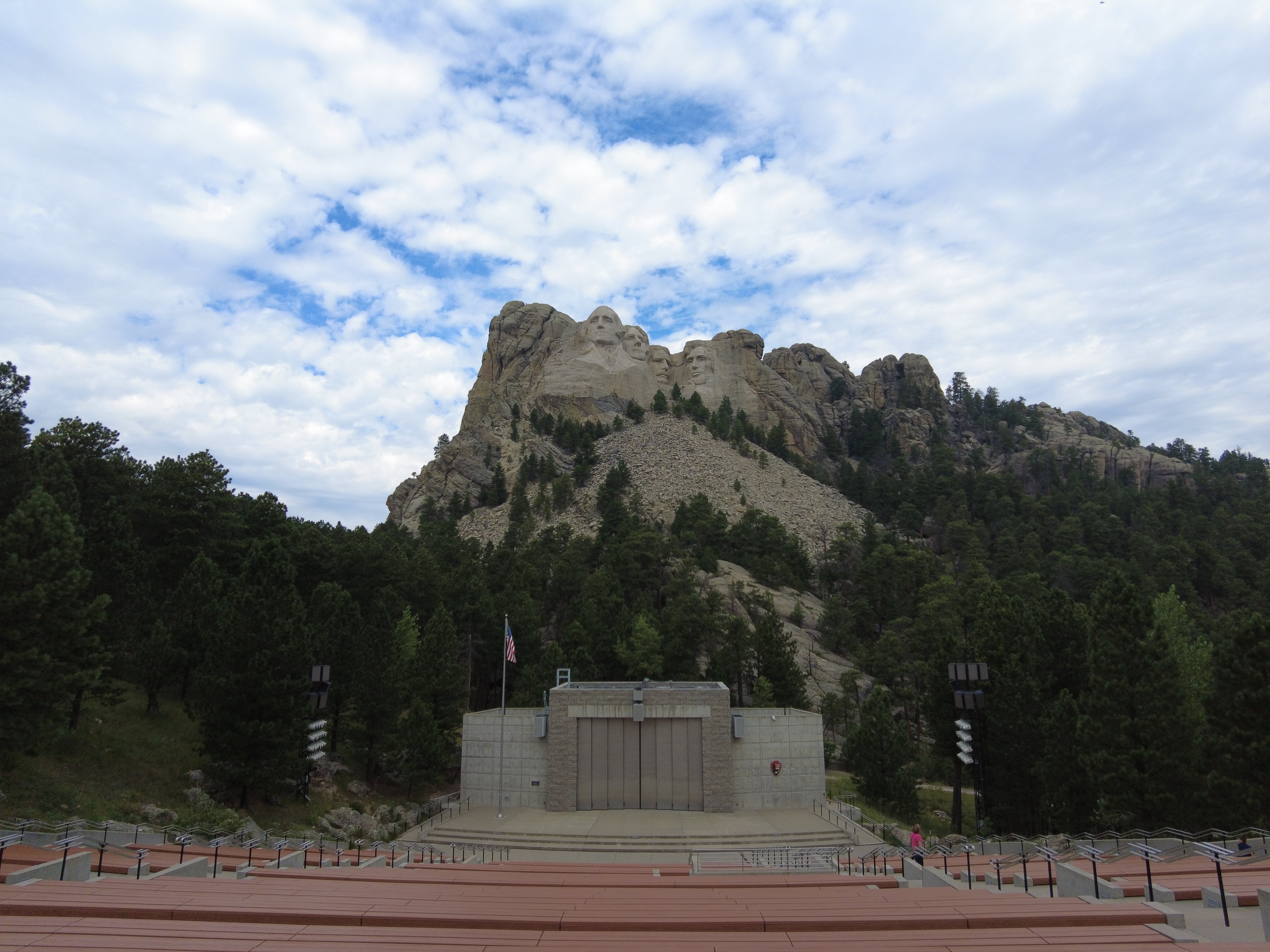 女子ひとり旅で巡るサウスダコタ州①｜大統領の顔！念願のマウント