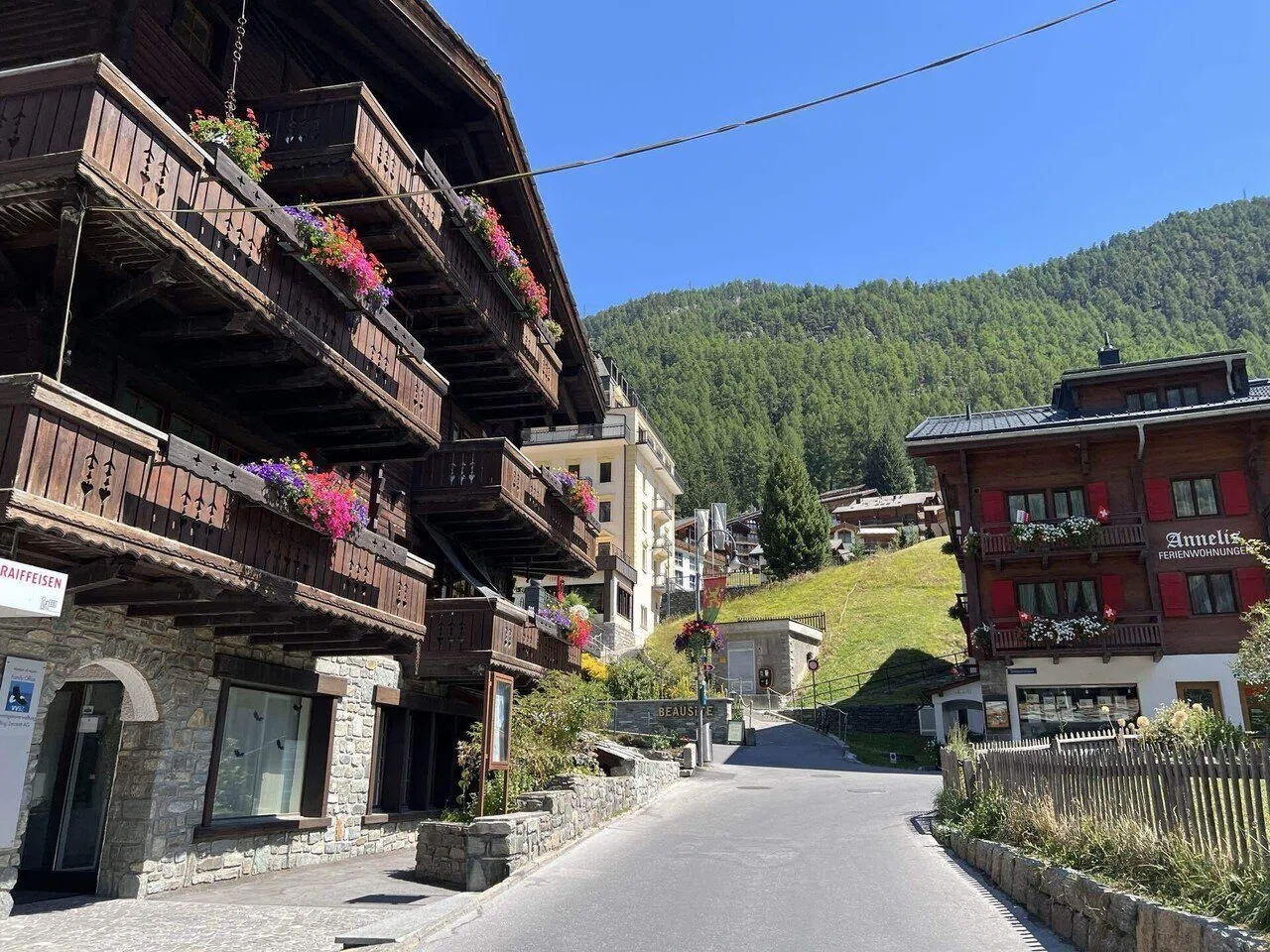 スイス旅🇨🇭】8都市まわった旅程&リアルレポ|さち|旅する社会人🎈 スイス旅🇨🇭】8都市まわった旅程&リアルレポ|さち|旅する社会人🎈