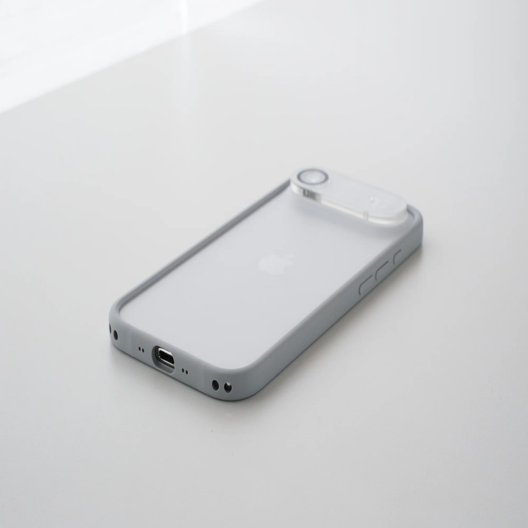 iPhone Airのためにそろえた周辺アクセサリーと充電アイテム｜Harushika