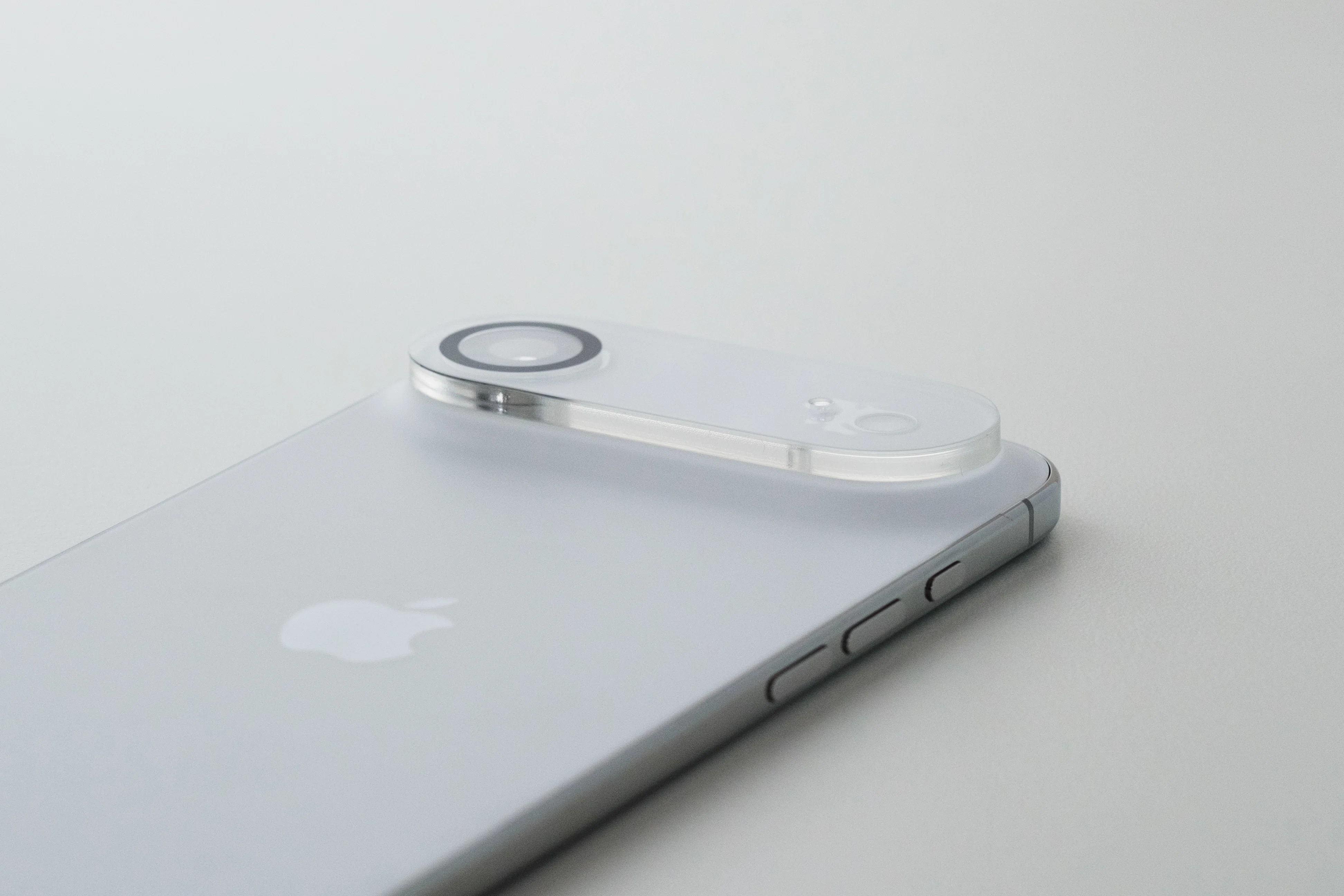 iPhone Airのためにそろえた周辺アクセサリーと充電アイテム｜Harushika