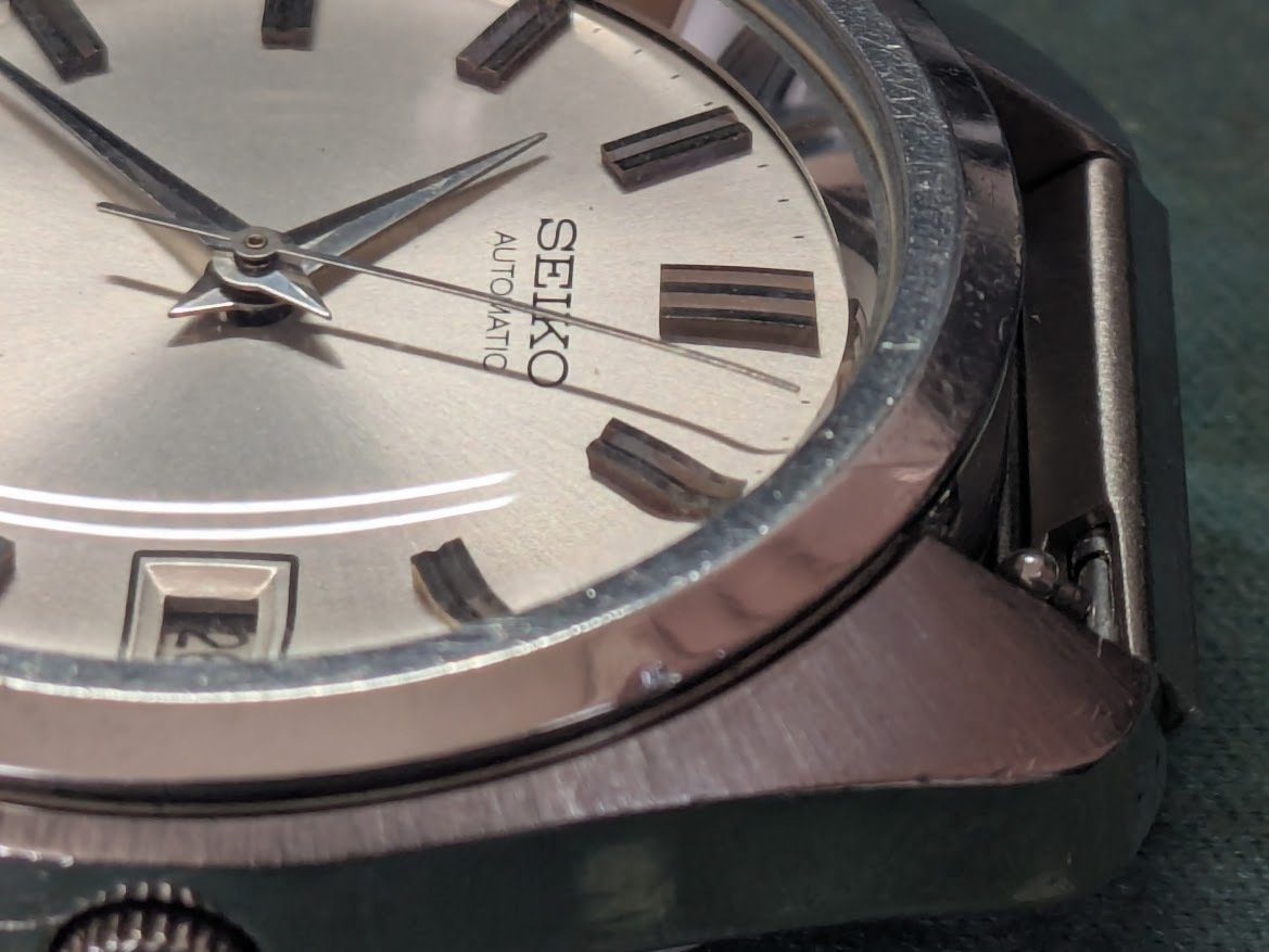 No.335 | Seiko | 7005-7030 | 風防交換で見違える時計｜とある猫好き