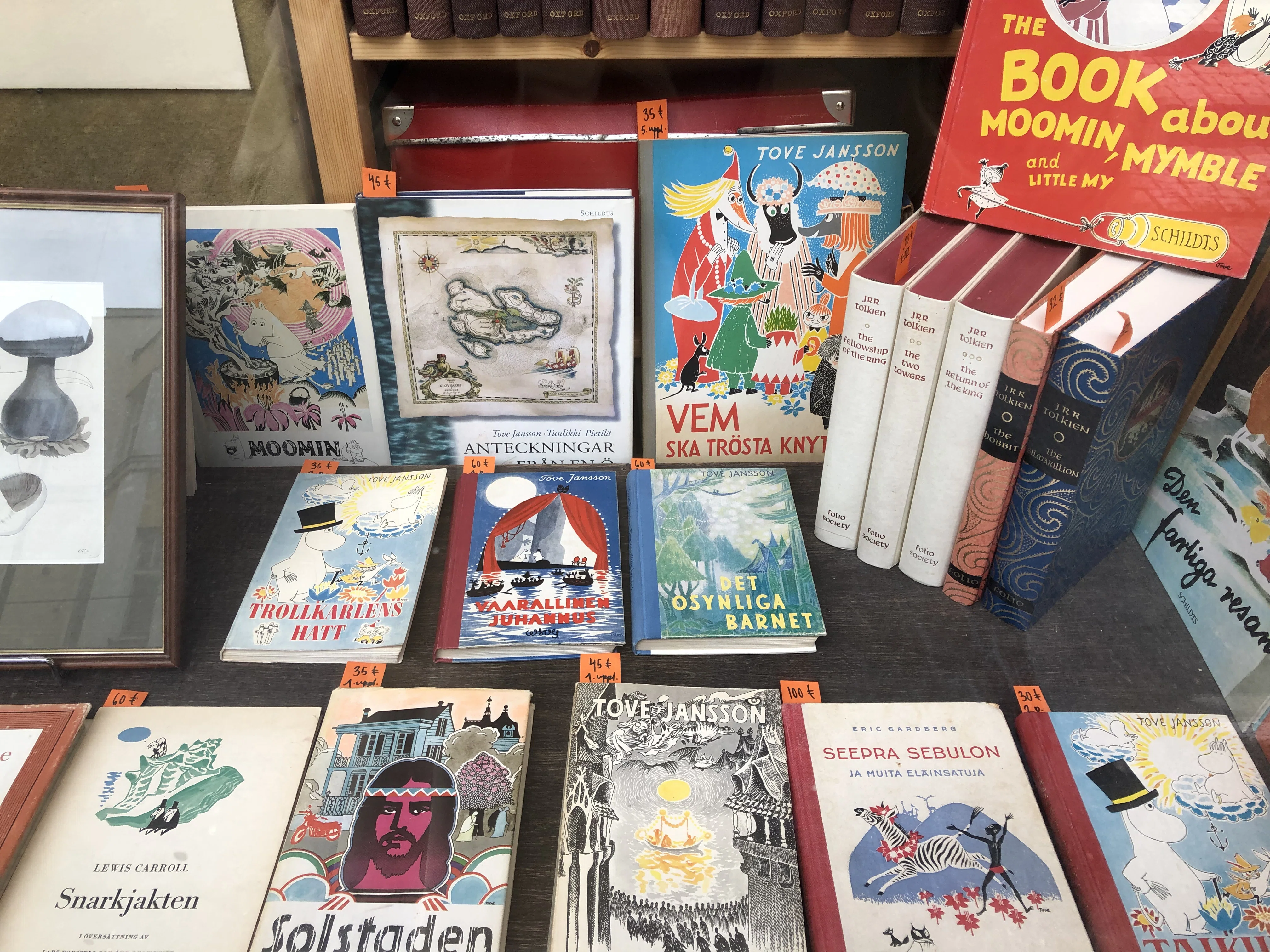 ヘルシンキ、古本屋さん巡り｜eriy｜pieni kirjakauppa