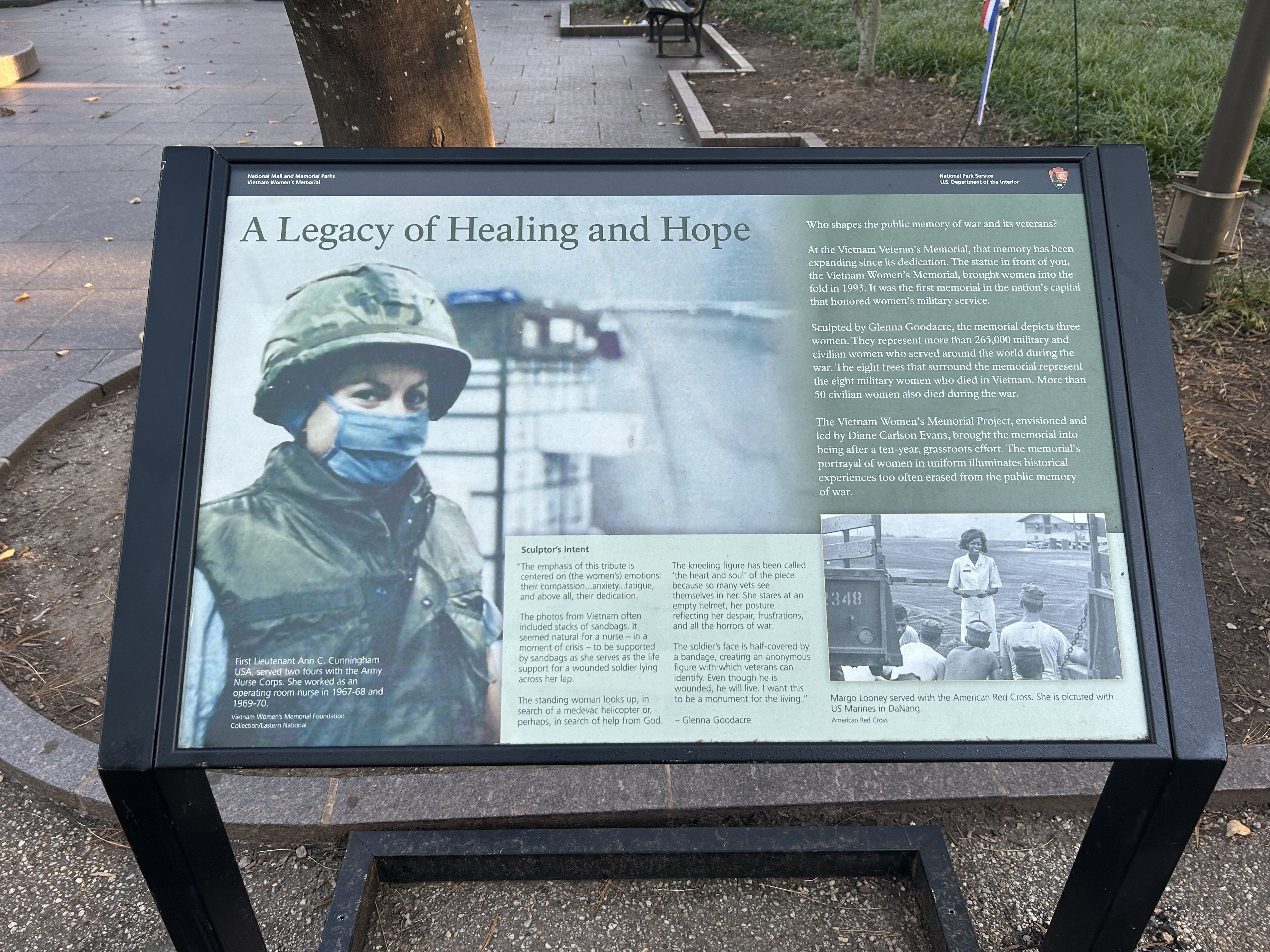 ワシントンD.C観光案内（Vietnam Veterans Memorial）｜栗田さん