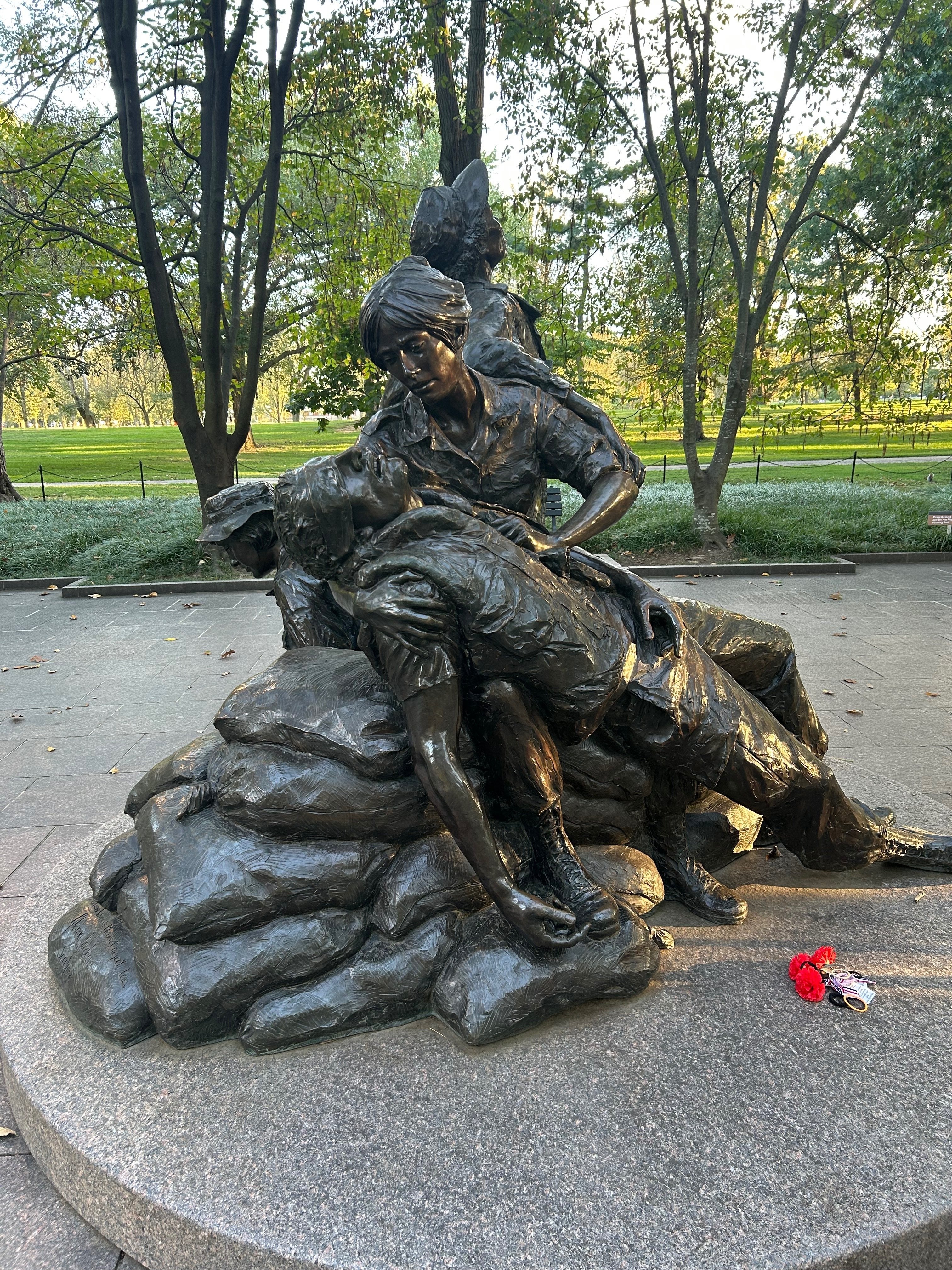 ワシントンD.C観光案内（Vietnam Veterans Memorial）｜栗田さん