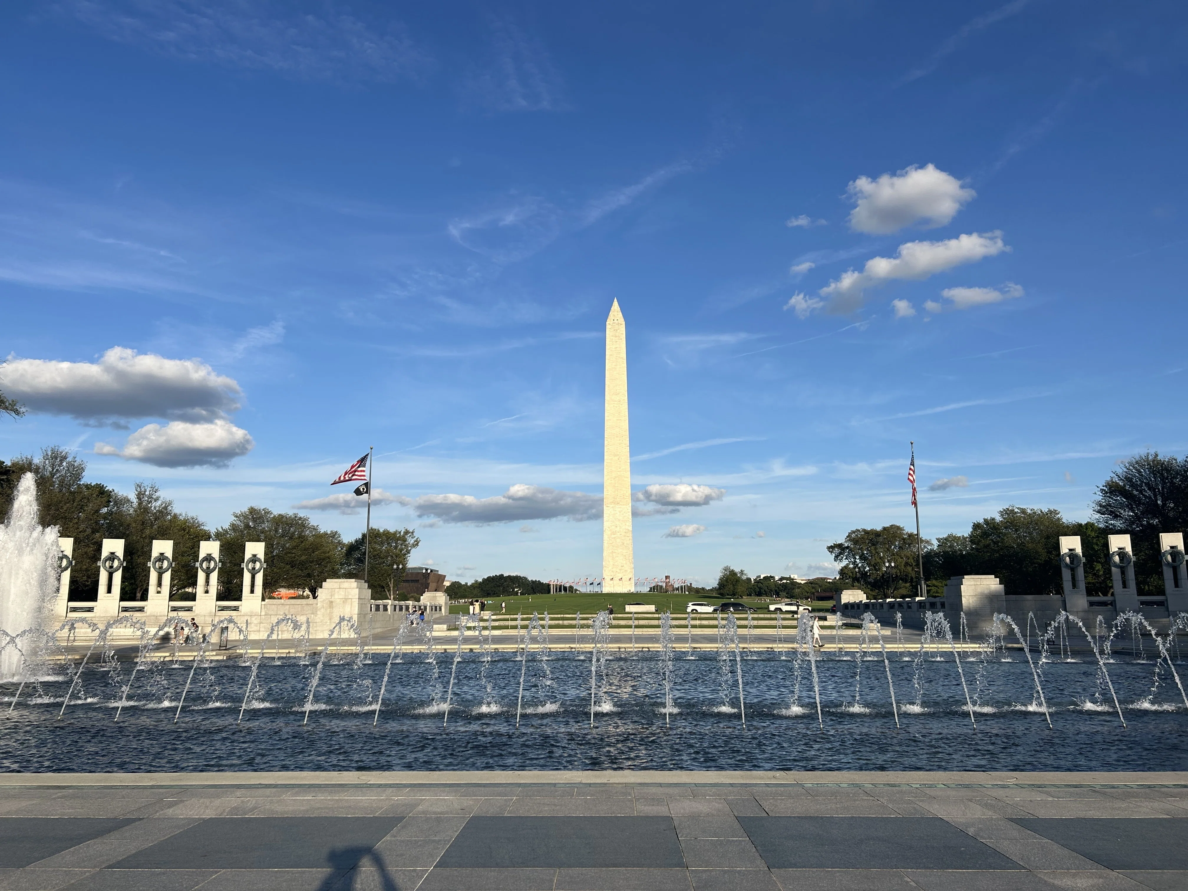 ワシントンD.C観光案内（National World War II Memorial）｜栗田さん
