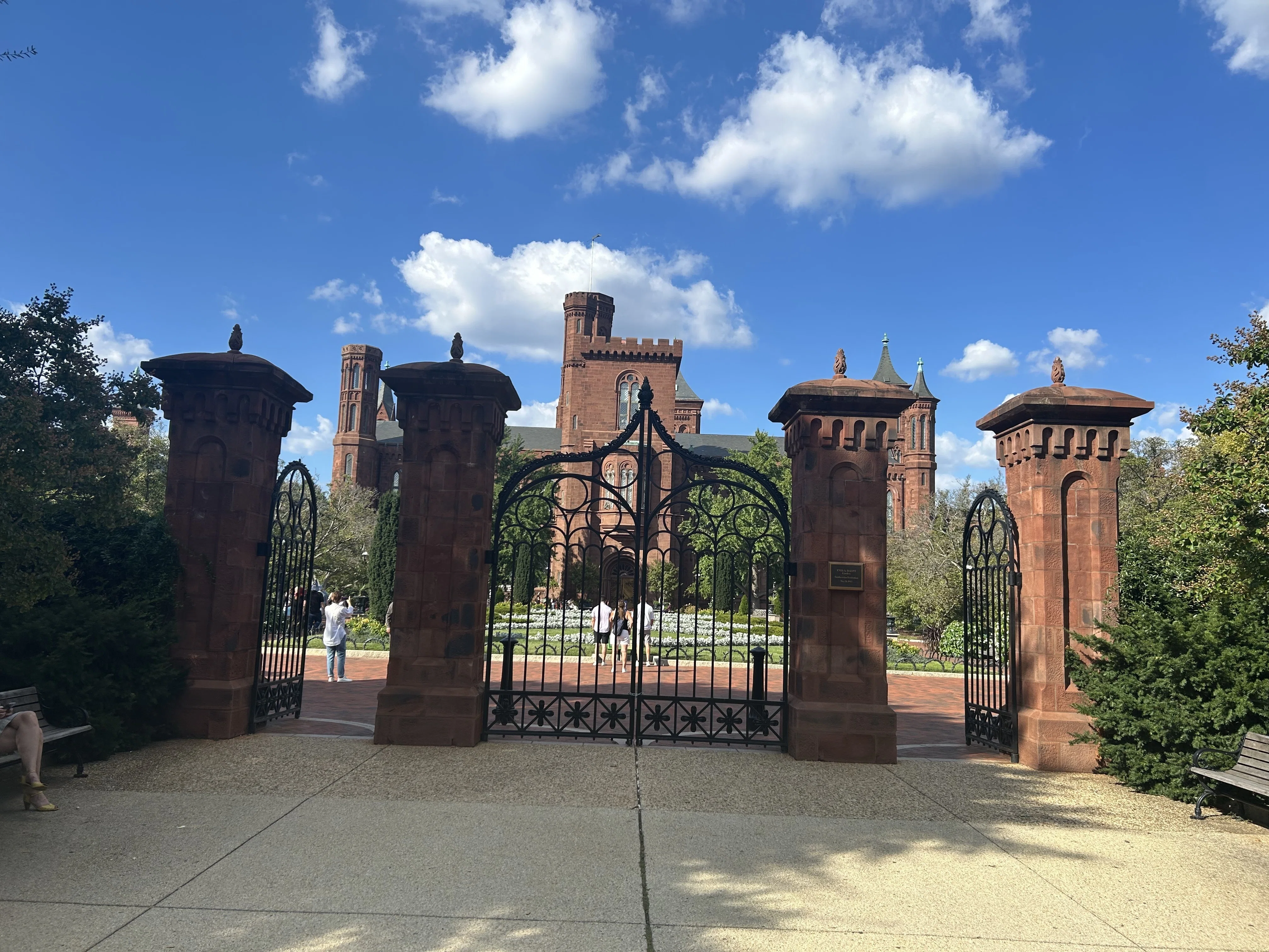 ワシントンD.C.観光案内（Smithsonian Quadrangle）｜栗田さん