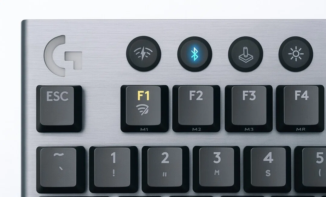 我が家のLogicool（ロジクール）G913TKLをBluetooth接続したときの写真