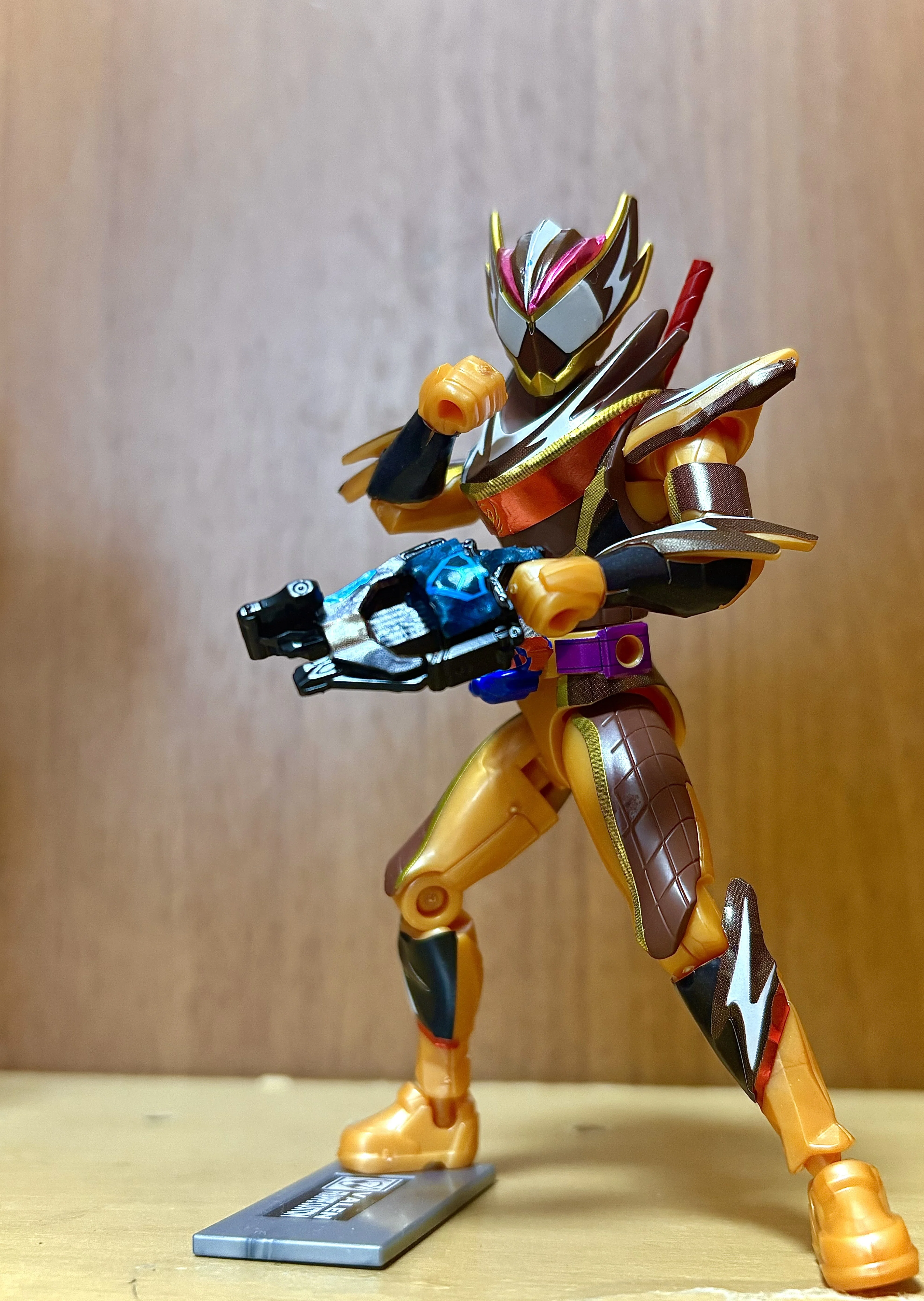 装動 仮面ライダーヴァレン フラッペカスタム〜アツい絆 冷たい