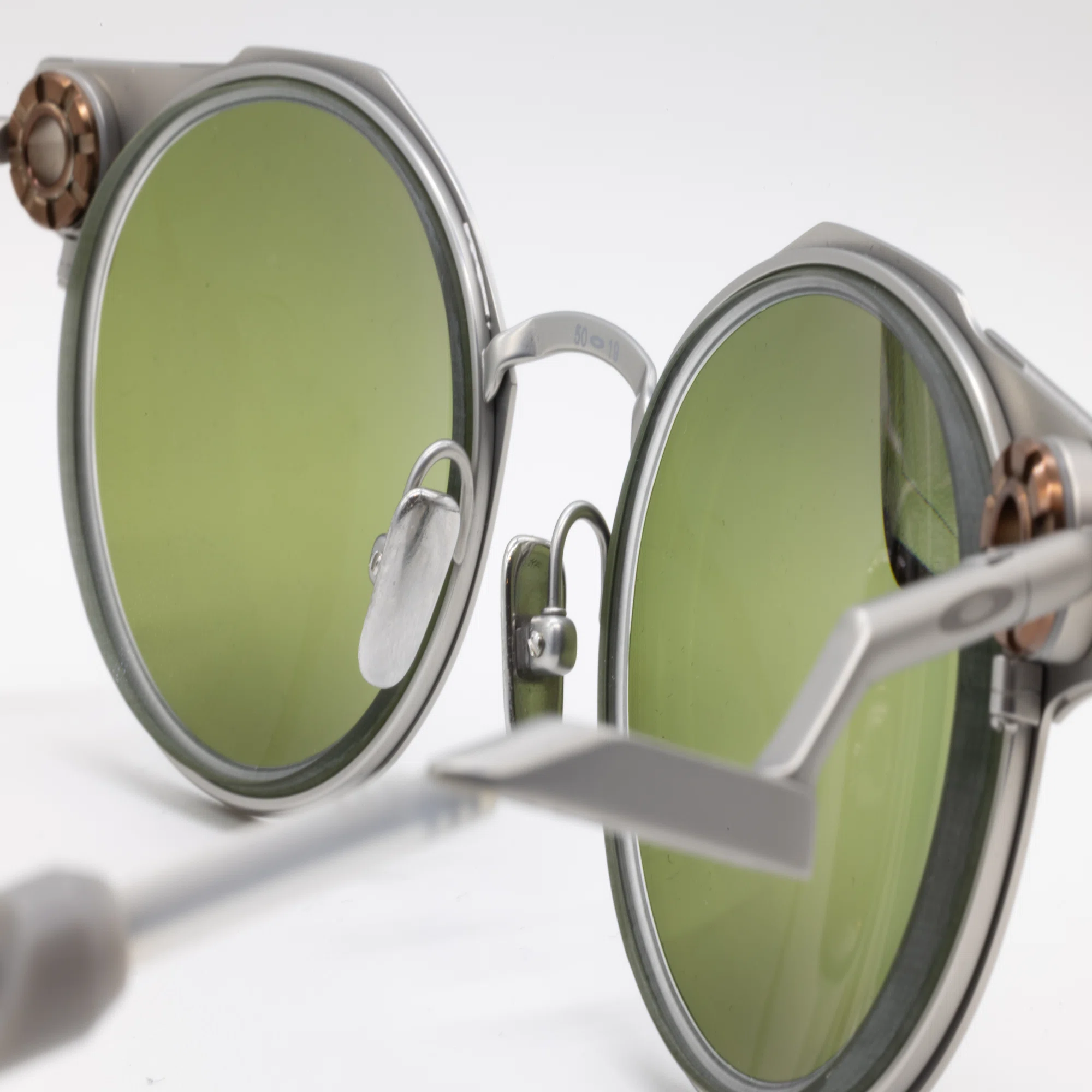 私のメガネ No.5 Oakley Deadbolt｜ちよっぺ ほびー