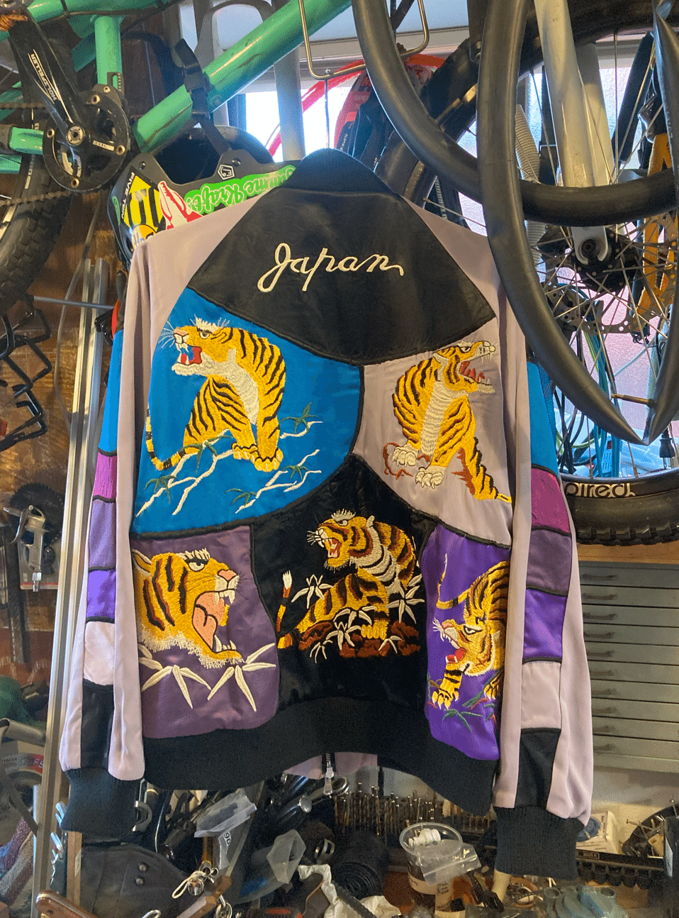 新作スカジャン「SUKAJAN 