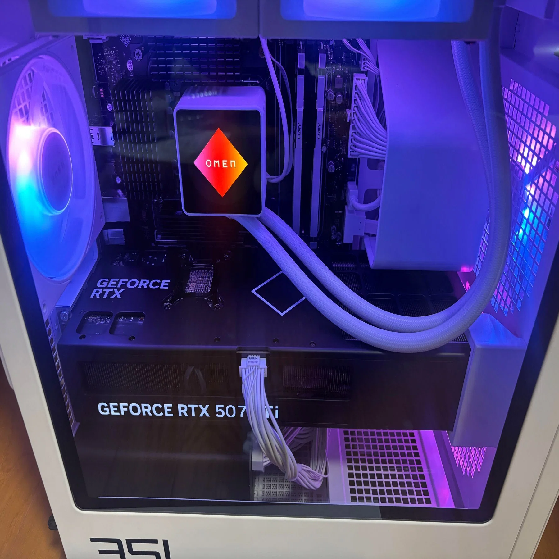 5070Ti搭載！HP OMEN 35L買ってみた｜Blue Moon