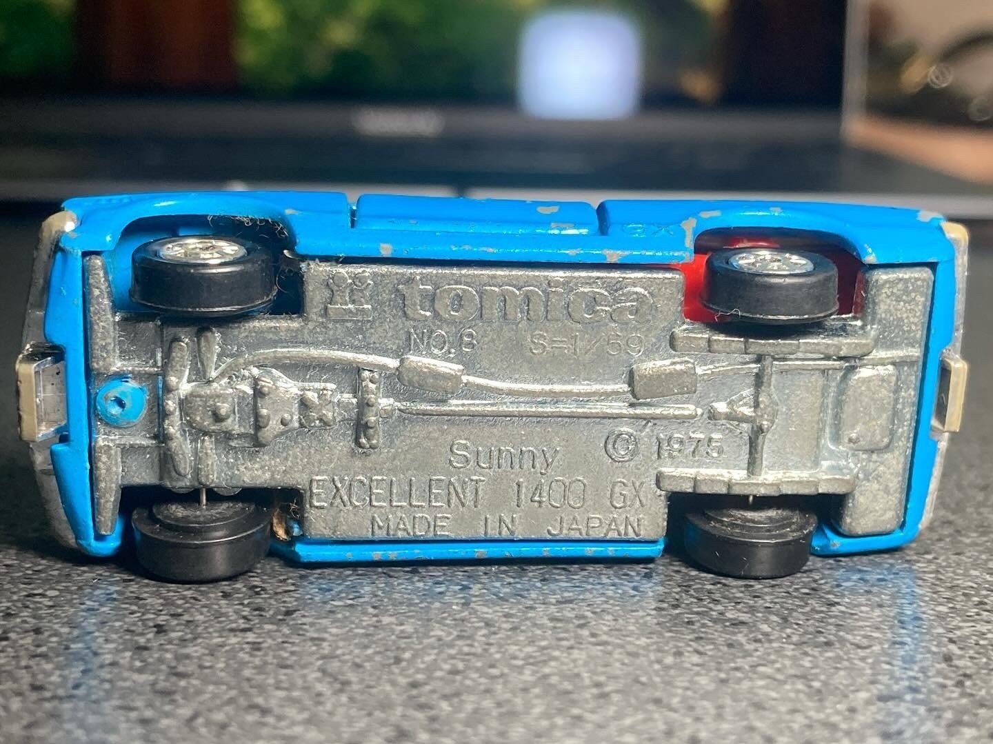 昭和トミカの記憶】No.8 ニッサン サニー エクセレント1400GX ― スカイ