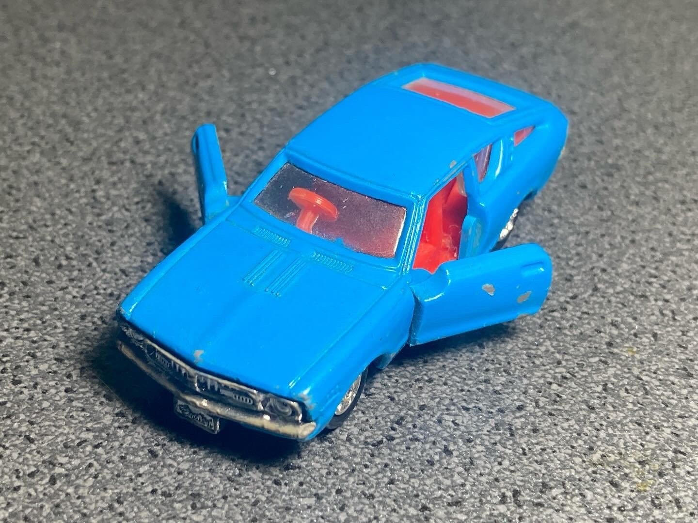 昭和トミカの記憶】No.8 ニッサン サニー エクセレント1400GX