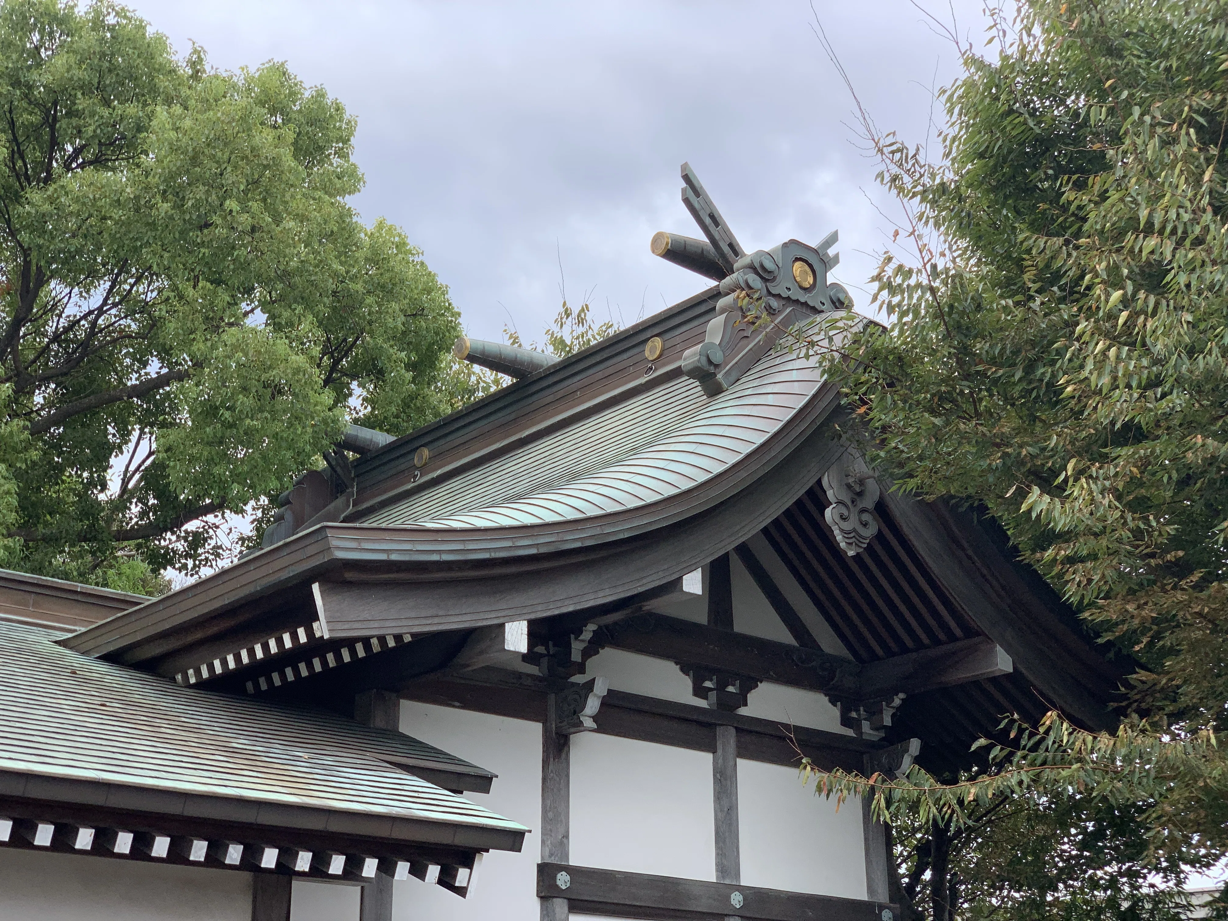神社訪問記：鵠沼伏見稲荷神社｜昔の男の子のあこがれ「ウルトラセブン