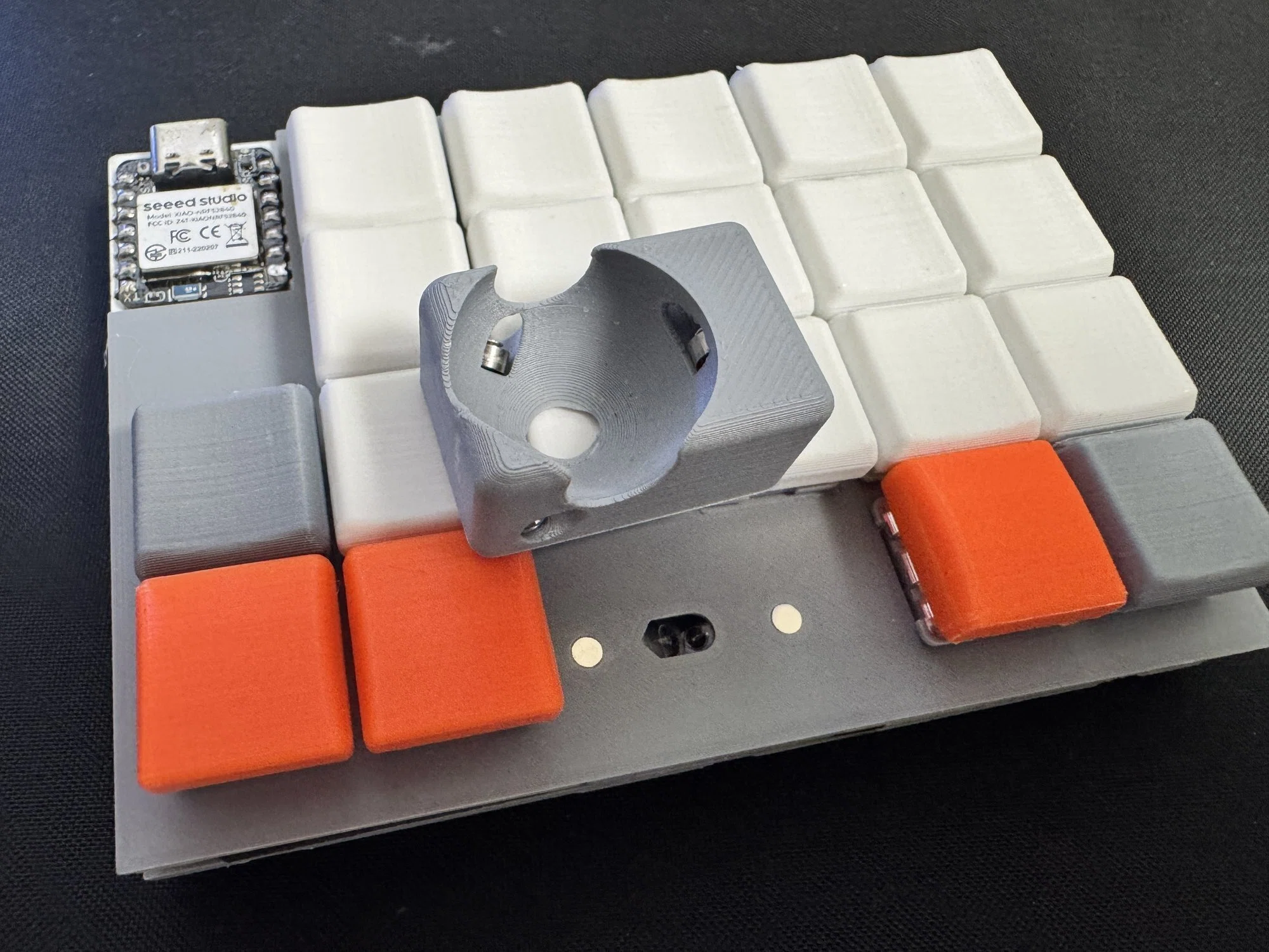 Around Forty RB（右手トラックボール / White） 自作キーボード（AroundForty）が完成した話｜RaZiLy