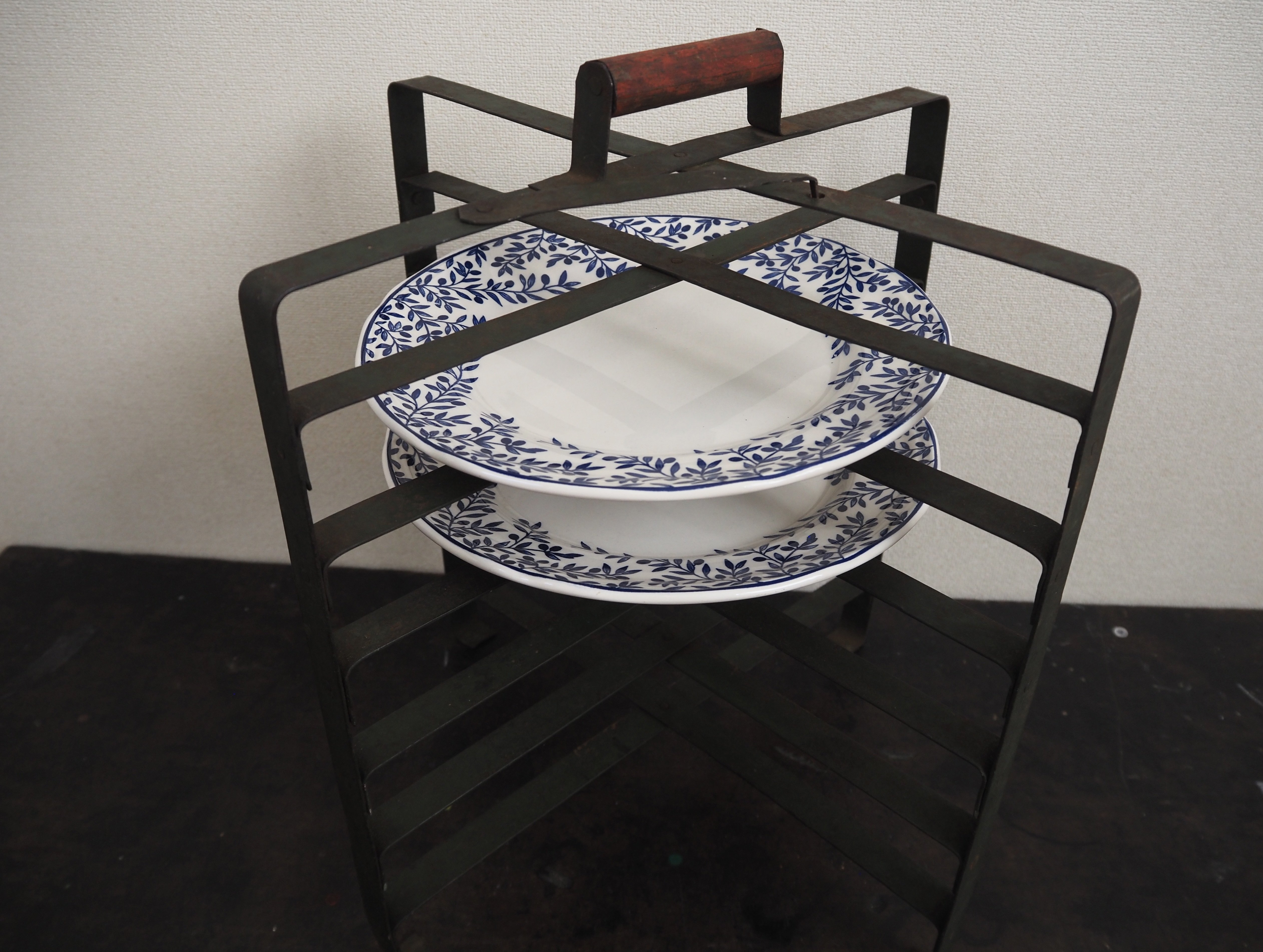 アイアンのパイラック Euro Antiques Foldable Rack Euro Antiques Foldable Rack｜takuroh shirafuji