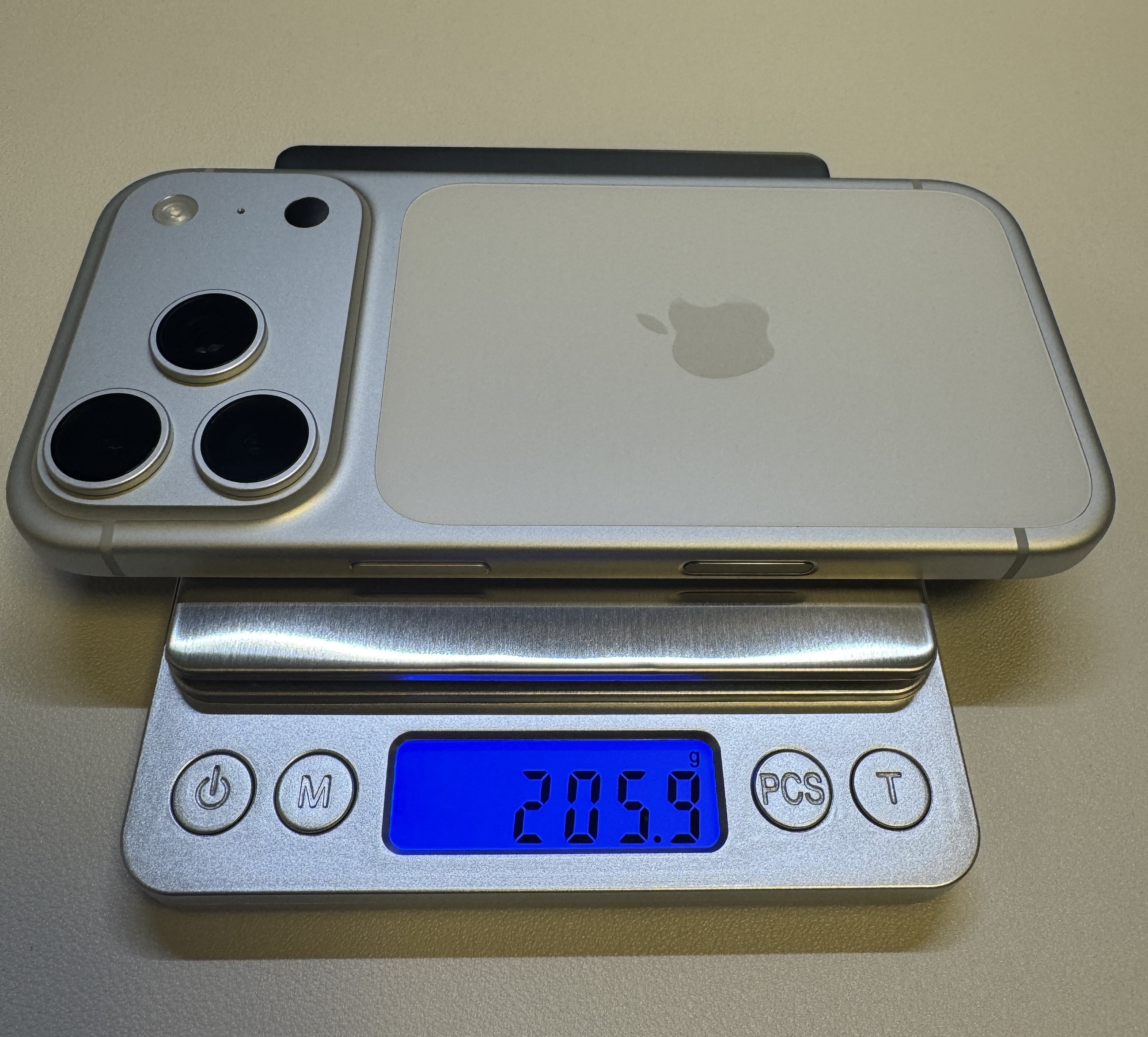 iPhone17proへの機種変更【3:開封、アクセサリー装着編】｜ Hogosaku