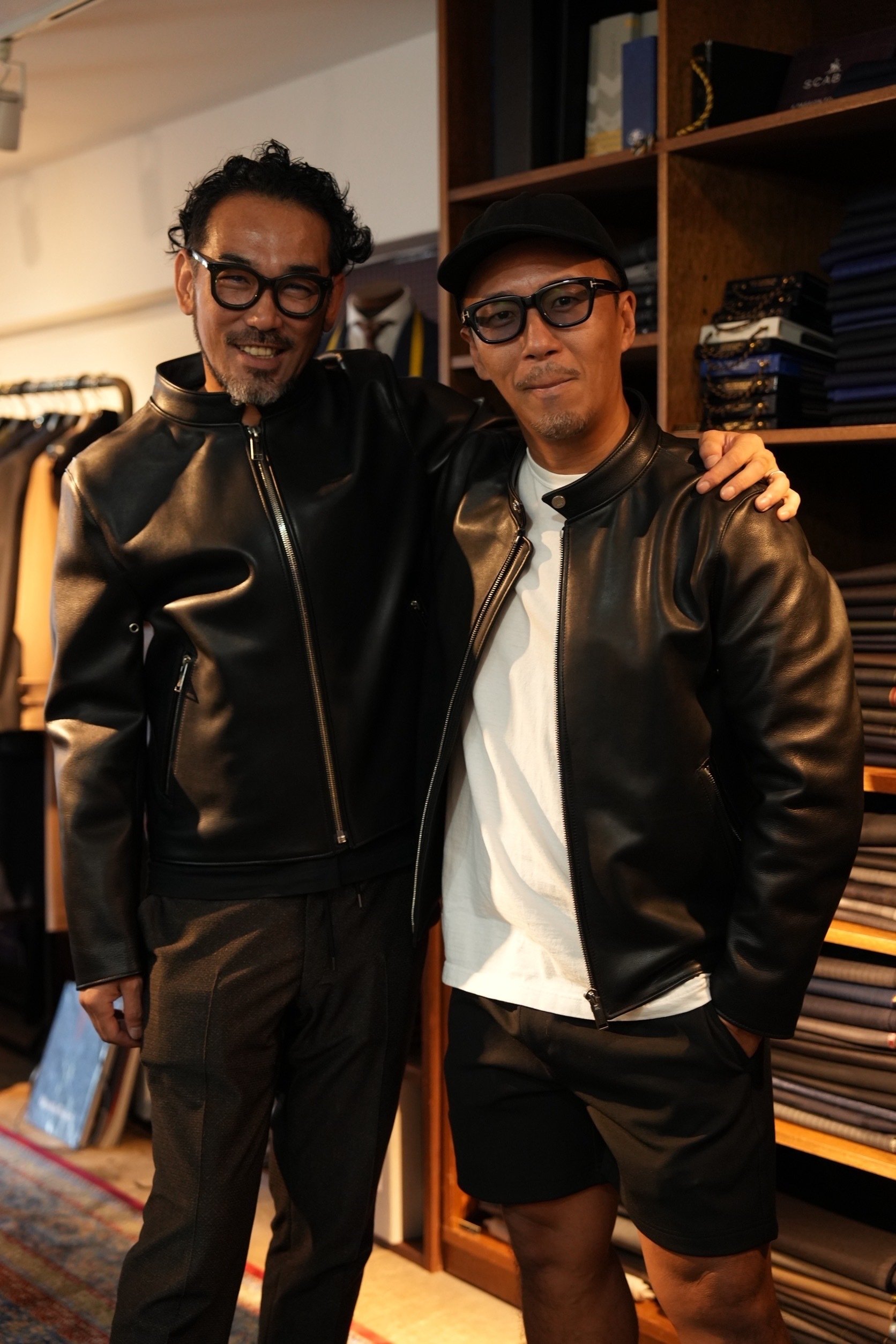 レザージャケットはオーダーメイドでこそ輝く】規制サイズでは決して得