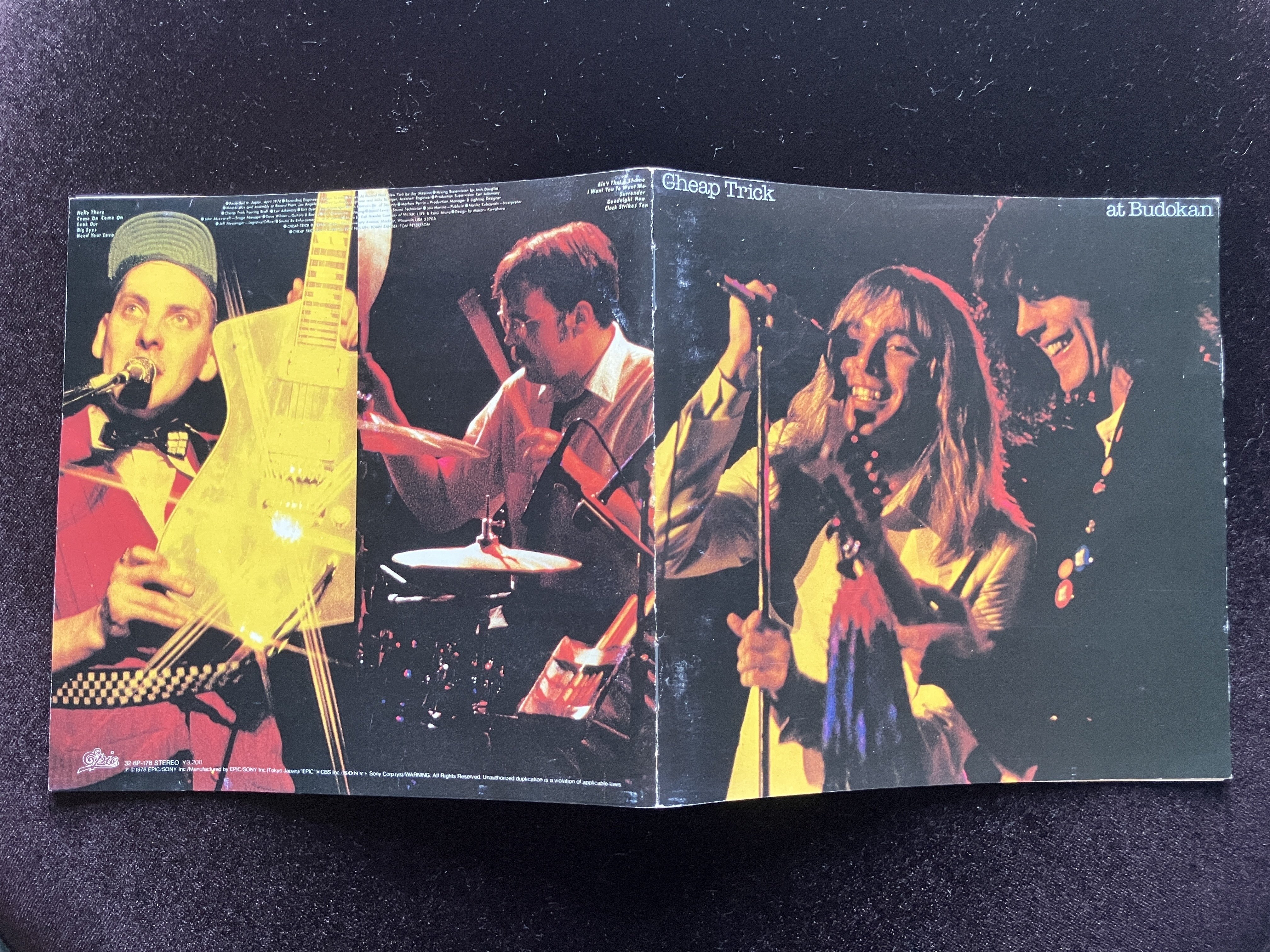 チープトリック フェアウェルツアー2025 武道館公演｜曲作るドラマー