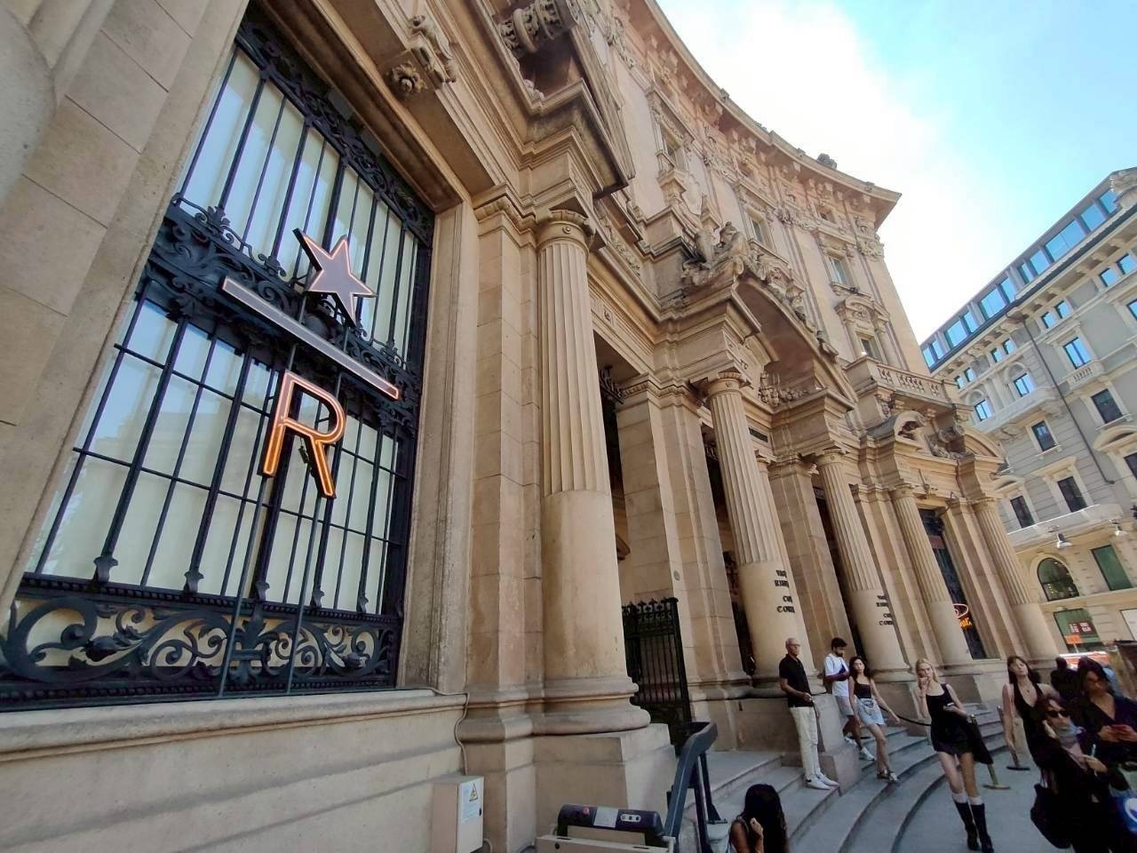 スイスイタリア新婚旅行記】Day1 ついにスタート！ミラノ観光編｜juri