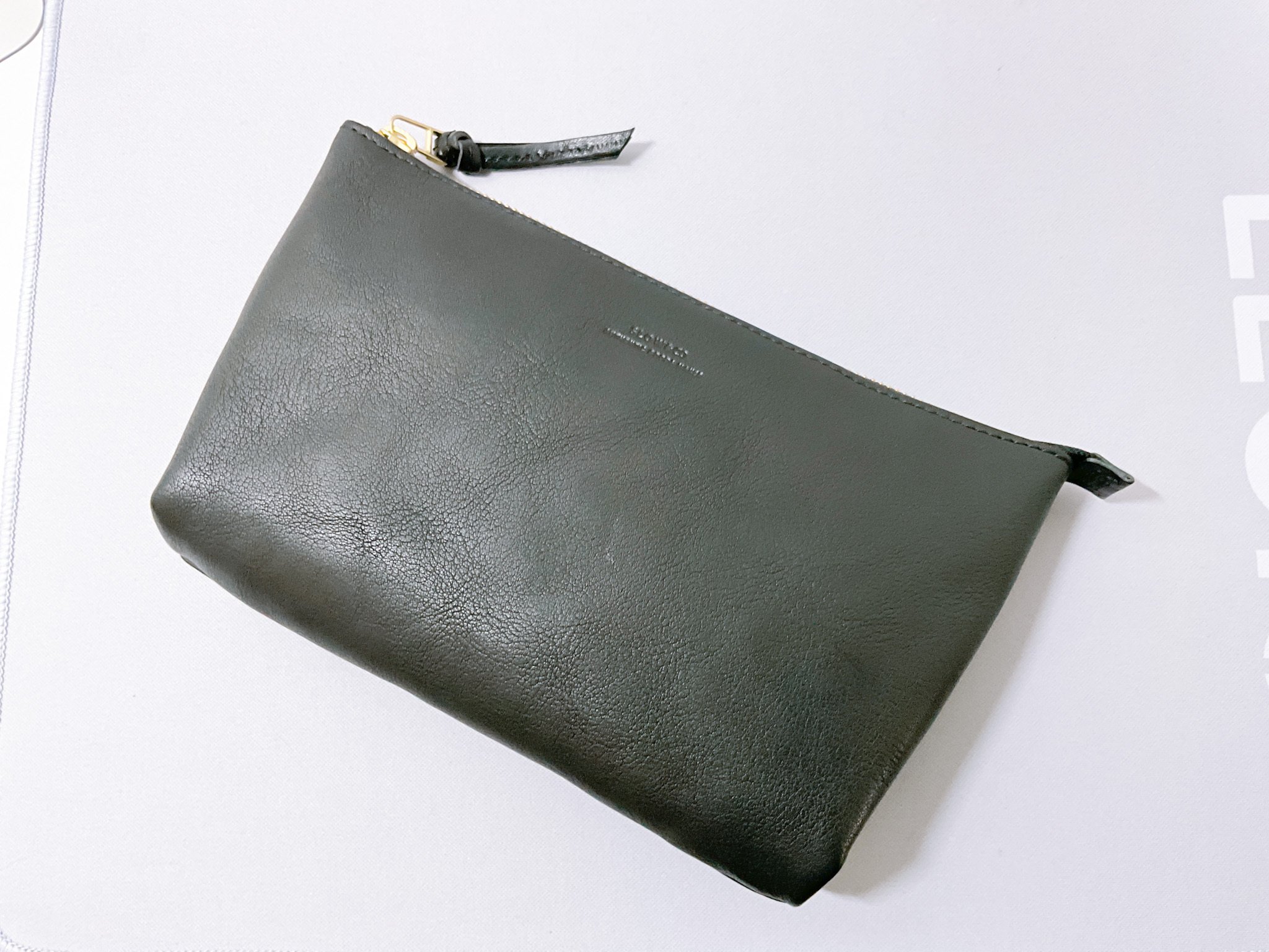 SLOW】「BONO POUCH M」レビュー【栃木レザーのポーチ】｜MtOjiisan