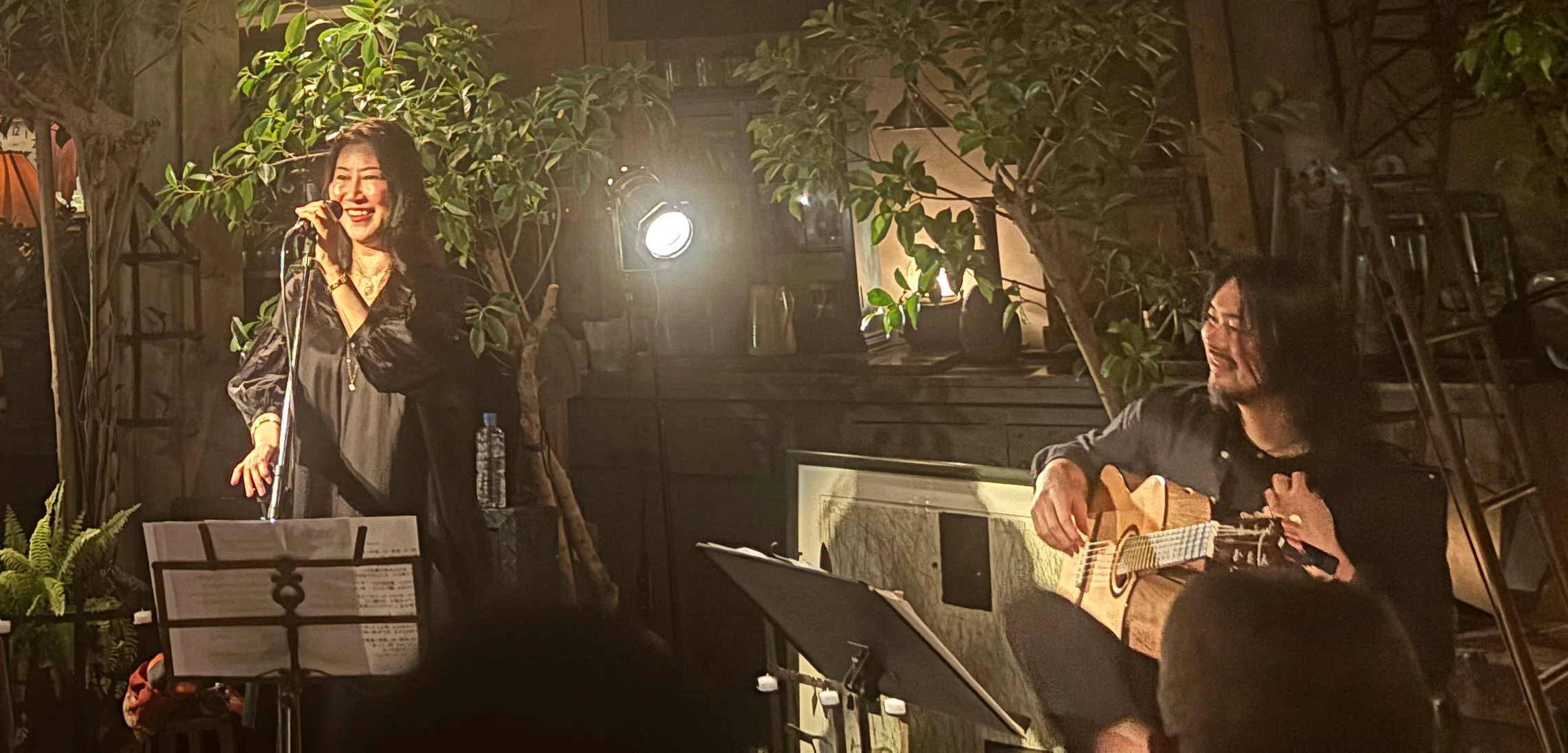 畠山美由紀 Gt.藤本一馬「Autumn songs at 世田谷・工房花屋」｜cafebleu