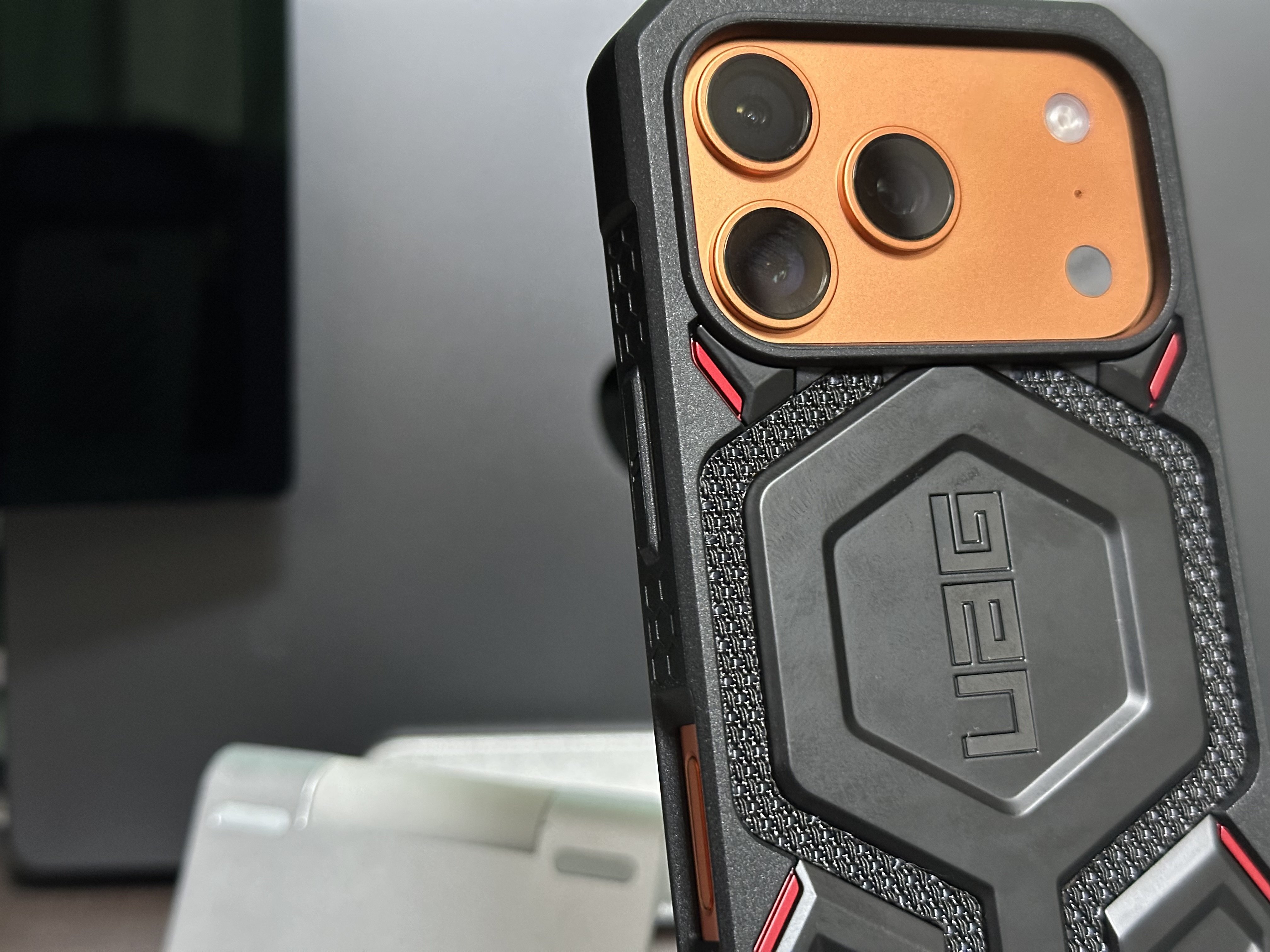 購入】 2025 Apple iPhone 17 Pro 1TB 〜 実用性重視のデザインに万能