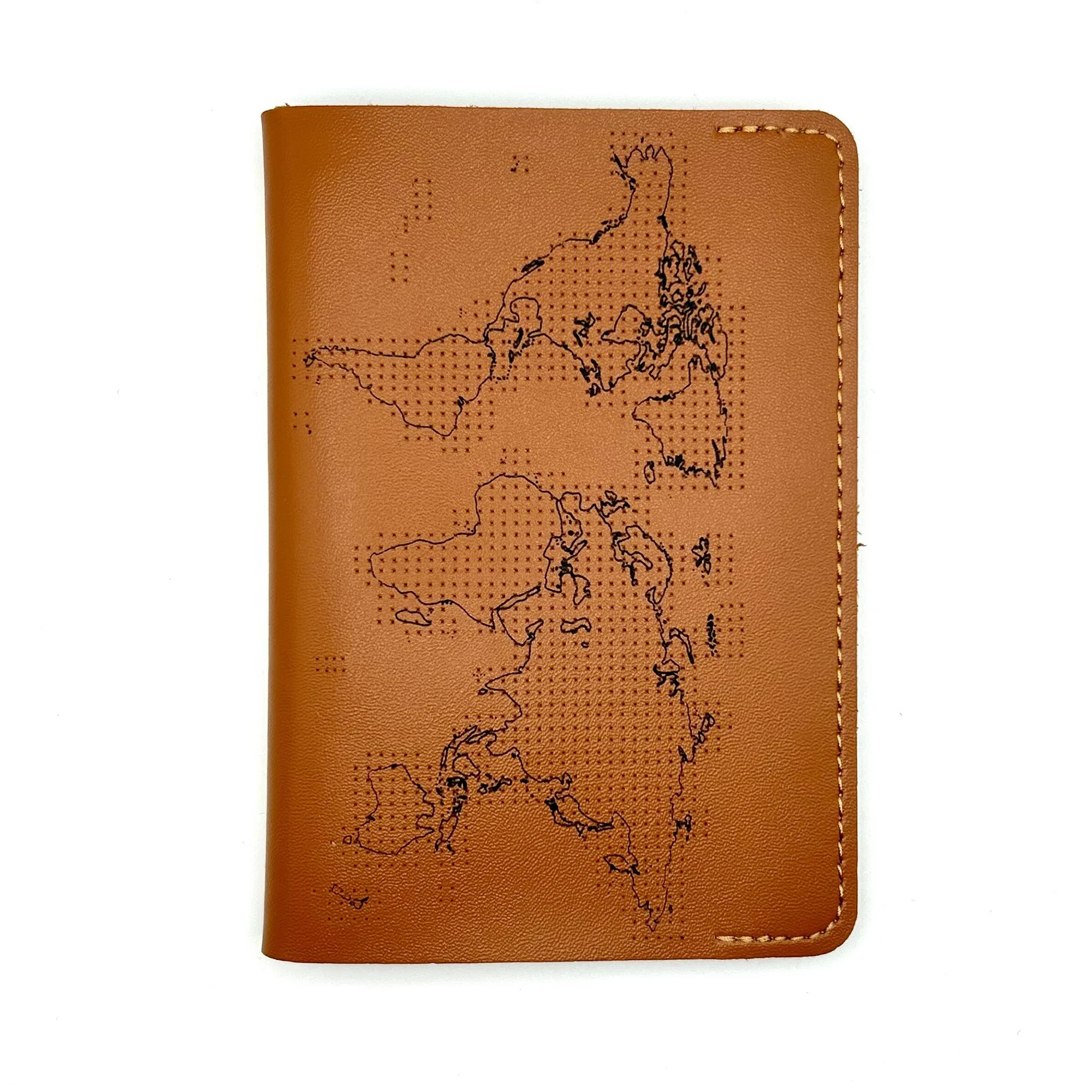 行った国を刺繍できる本革パスポートケース。これまじ良い。｜だまこ 