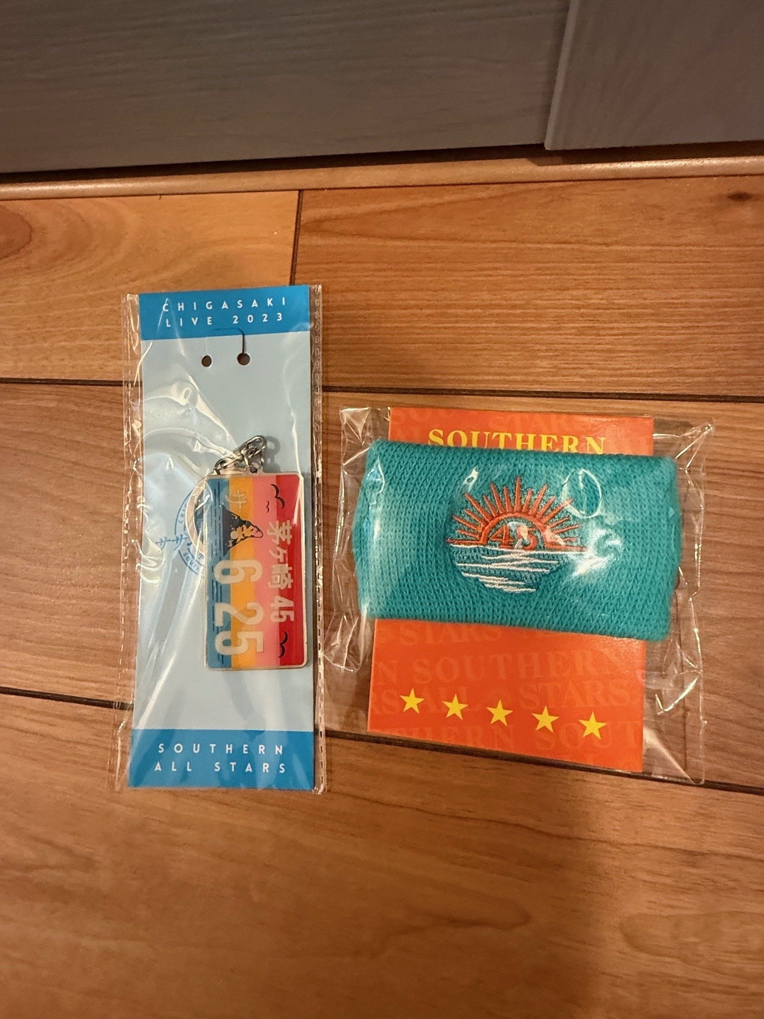 73 サザンオールスターズ 茅ヶ崎ライブグッズ 74サザン