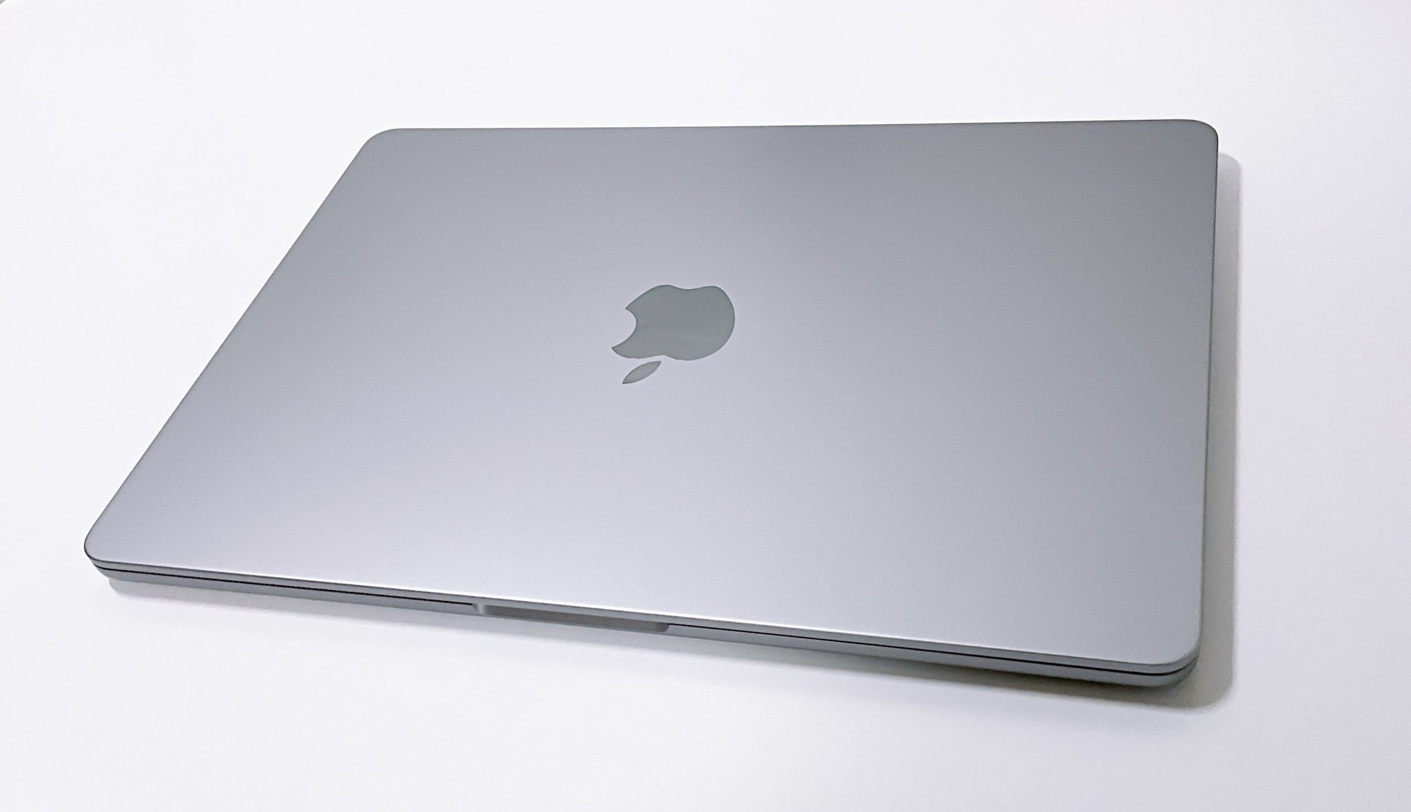 MacBook Air】「スペースグレイ」写真集｜MtOjiisan