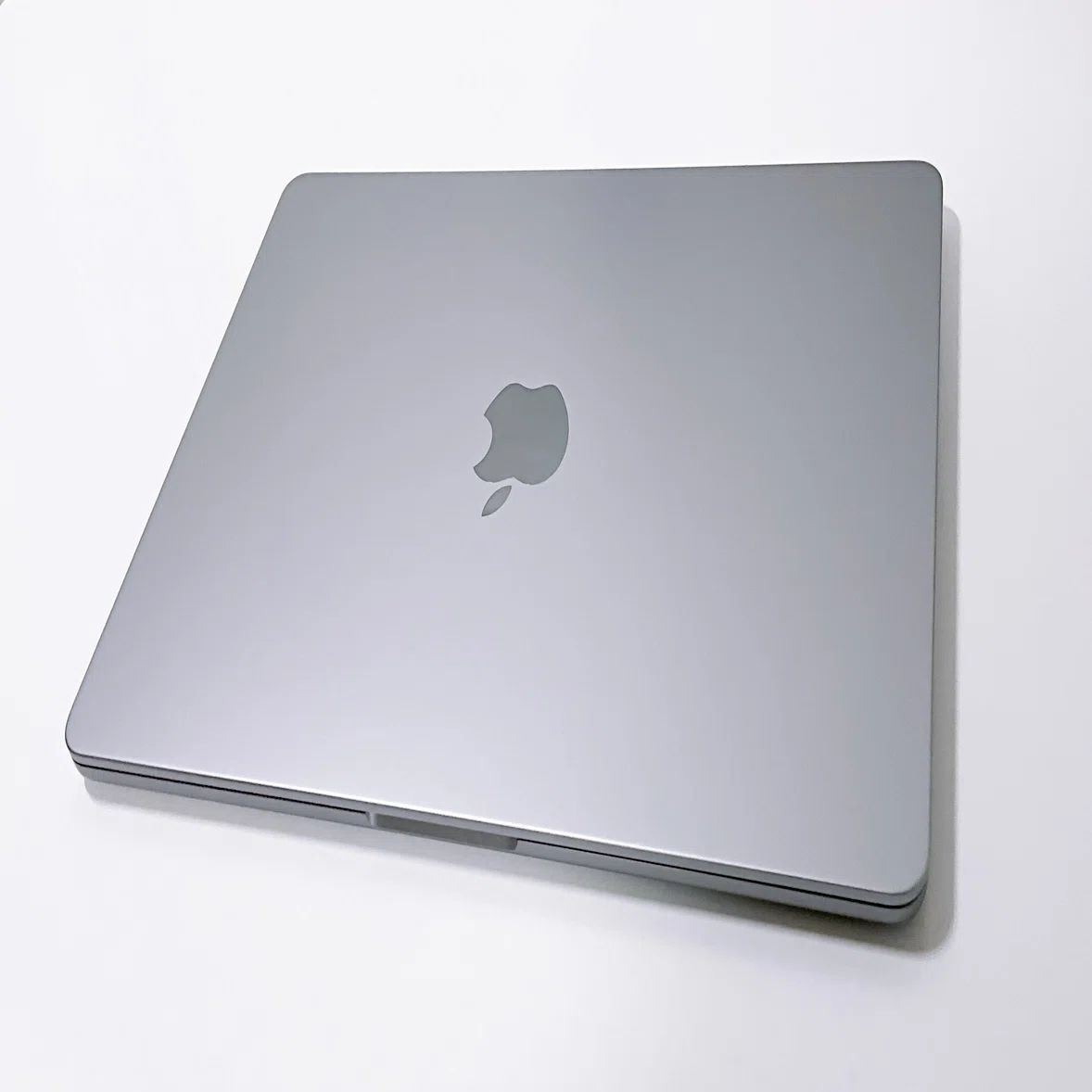 MacBook Air】「スペースグレイ」写真集｜MtOjiisan【毎週、月・水・金 