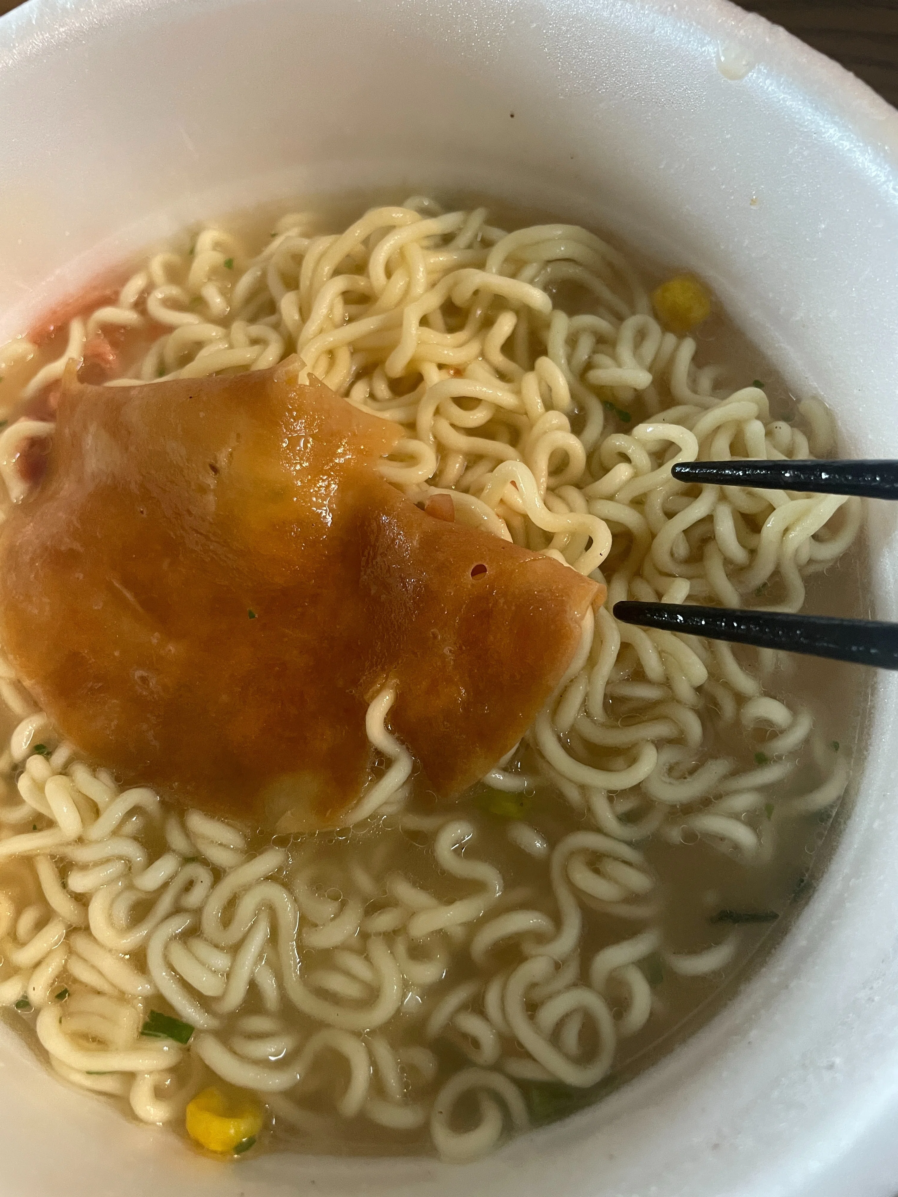 サンポー九州とんこつ味焼き豚ラーメン」ノスタルジックが止まらない味