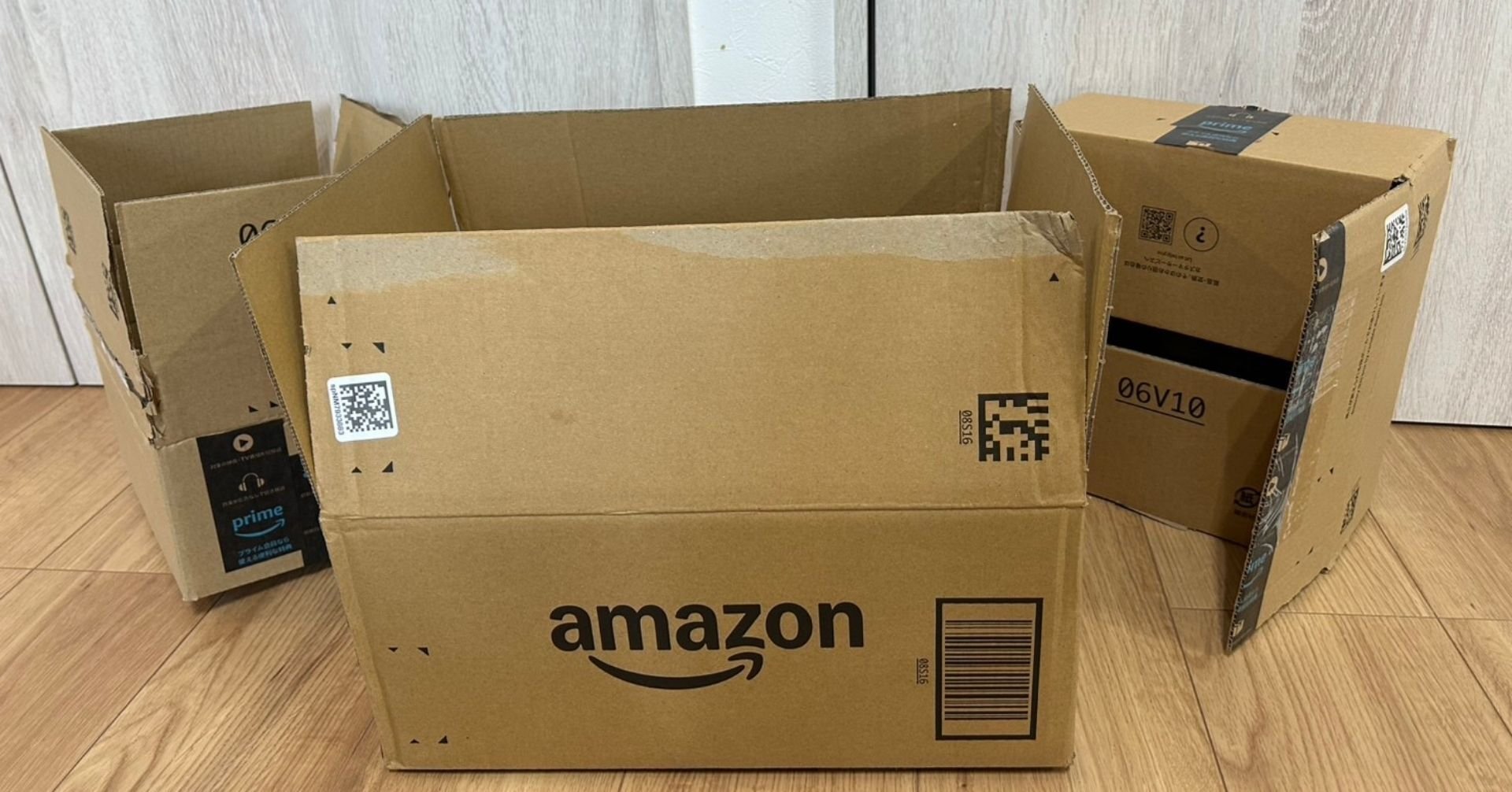 新品未使用になります。保管してあったので段ボールが破れていますが傷はありません。 新品未使用になります。保管してあったので段ボールが破れてい