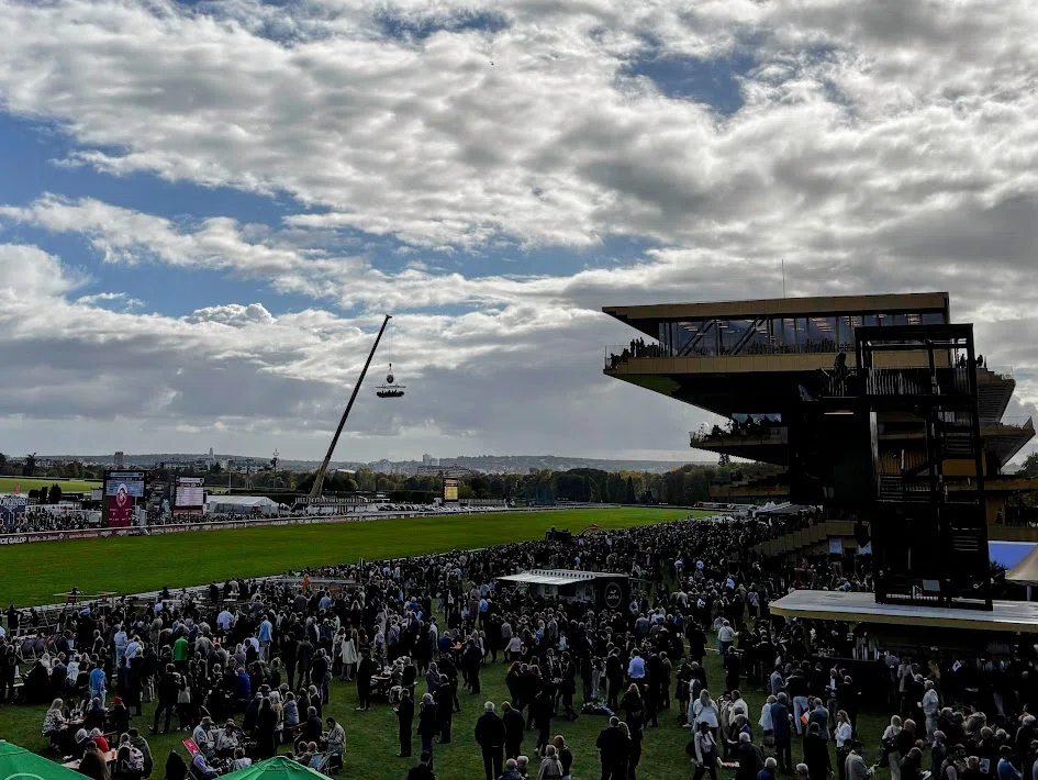 海外競馬鑑賞】仏・パリロンシャン競馬場│ParisLongchamp Racecourse