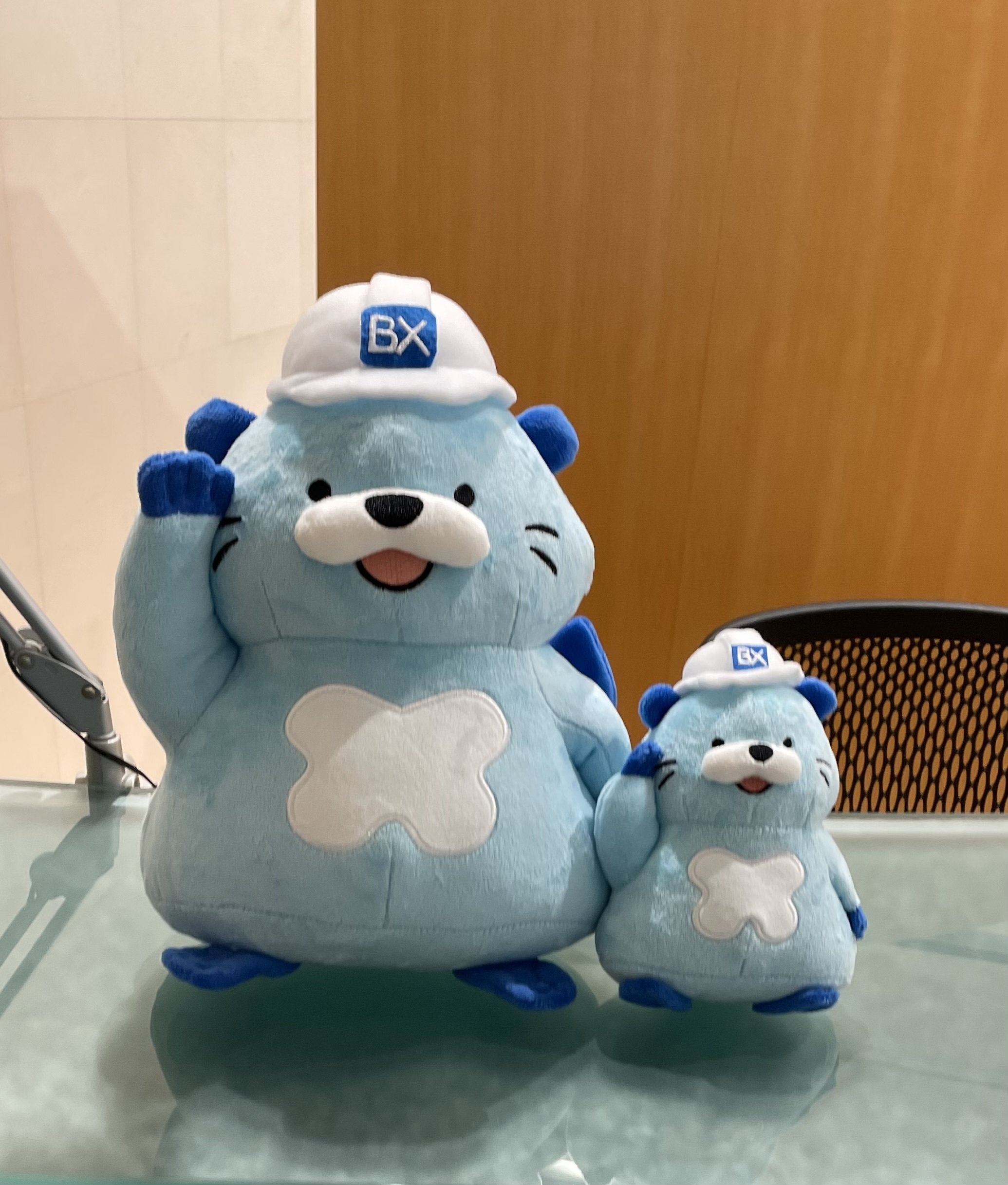 【未開封】文化シャッター マスコットキャラクター 非売品 ぬいぐるみ ぶ〜しゃ ぶ～しゃ」って何？【BX-MAGAZINE】｜文化シヤッター株式会社