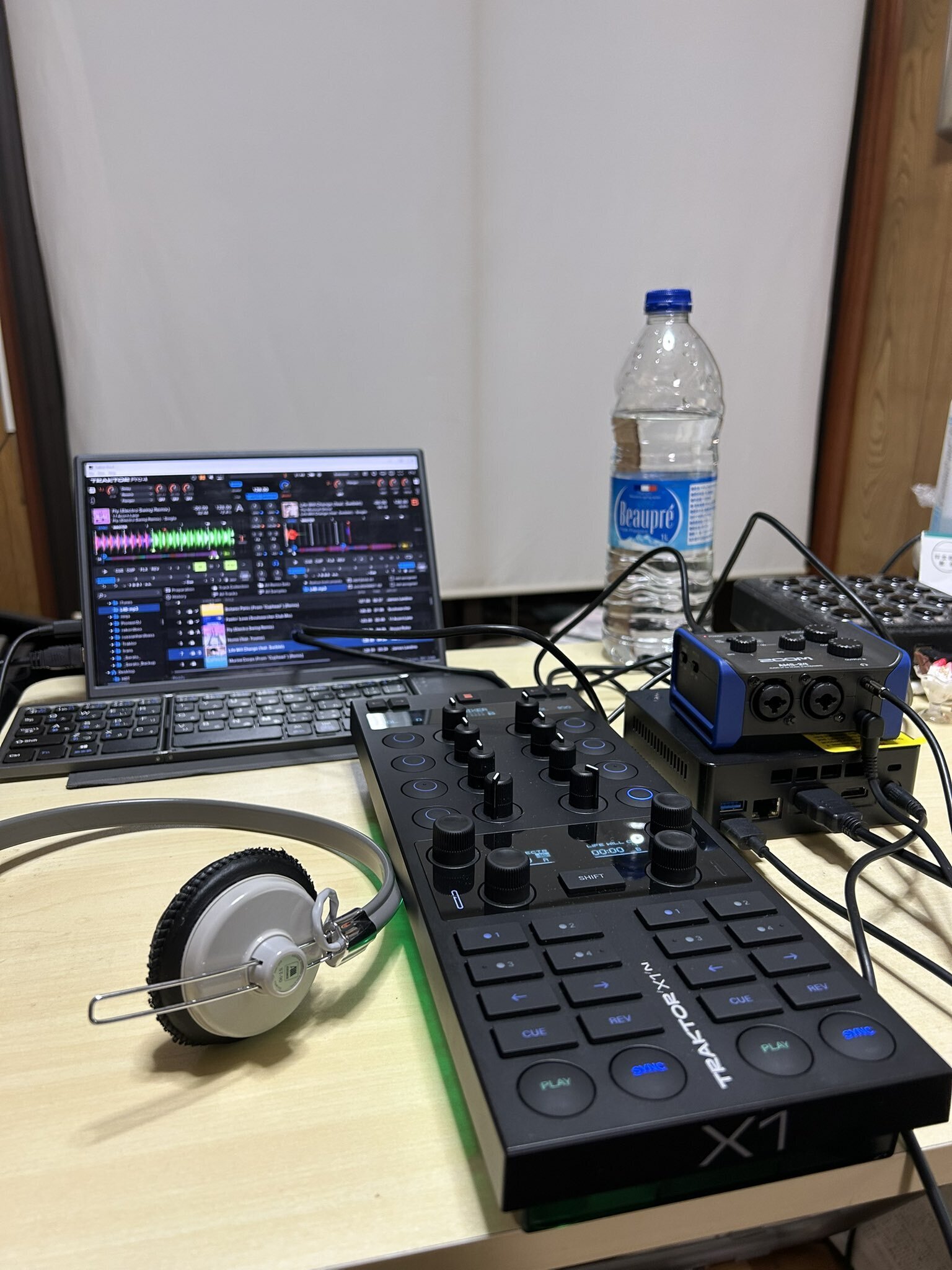 AKAI AMXの思い出話＋Serato DJからTraktor4へ移行した時の話。｜ぬまた
