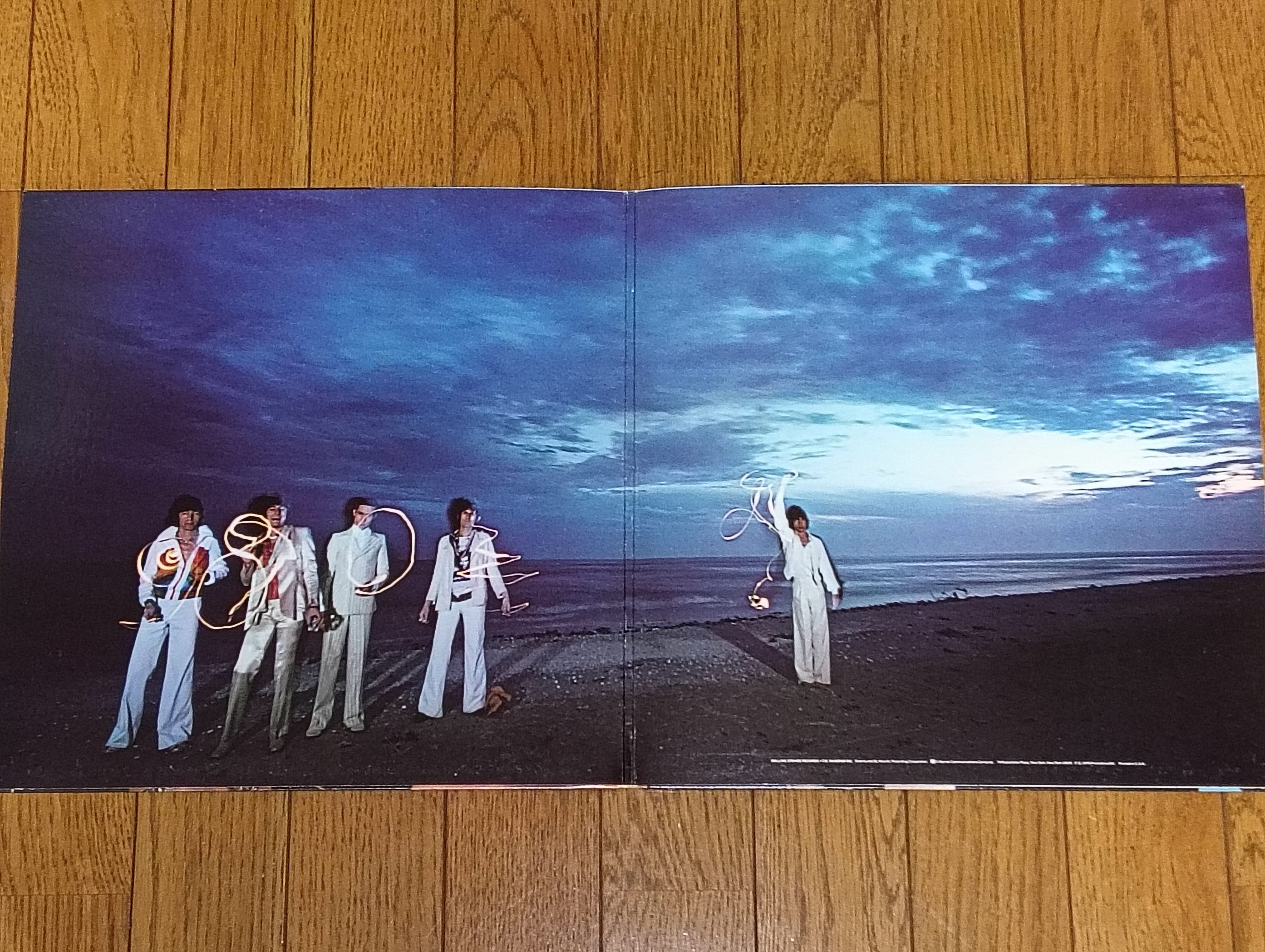 レコード新品同様! ストーンズ 1976年 日本オリジナル USカッティング原盤 ザ・ローリング・ストーンズの1976年発表の名盤『ブラック・アンド