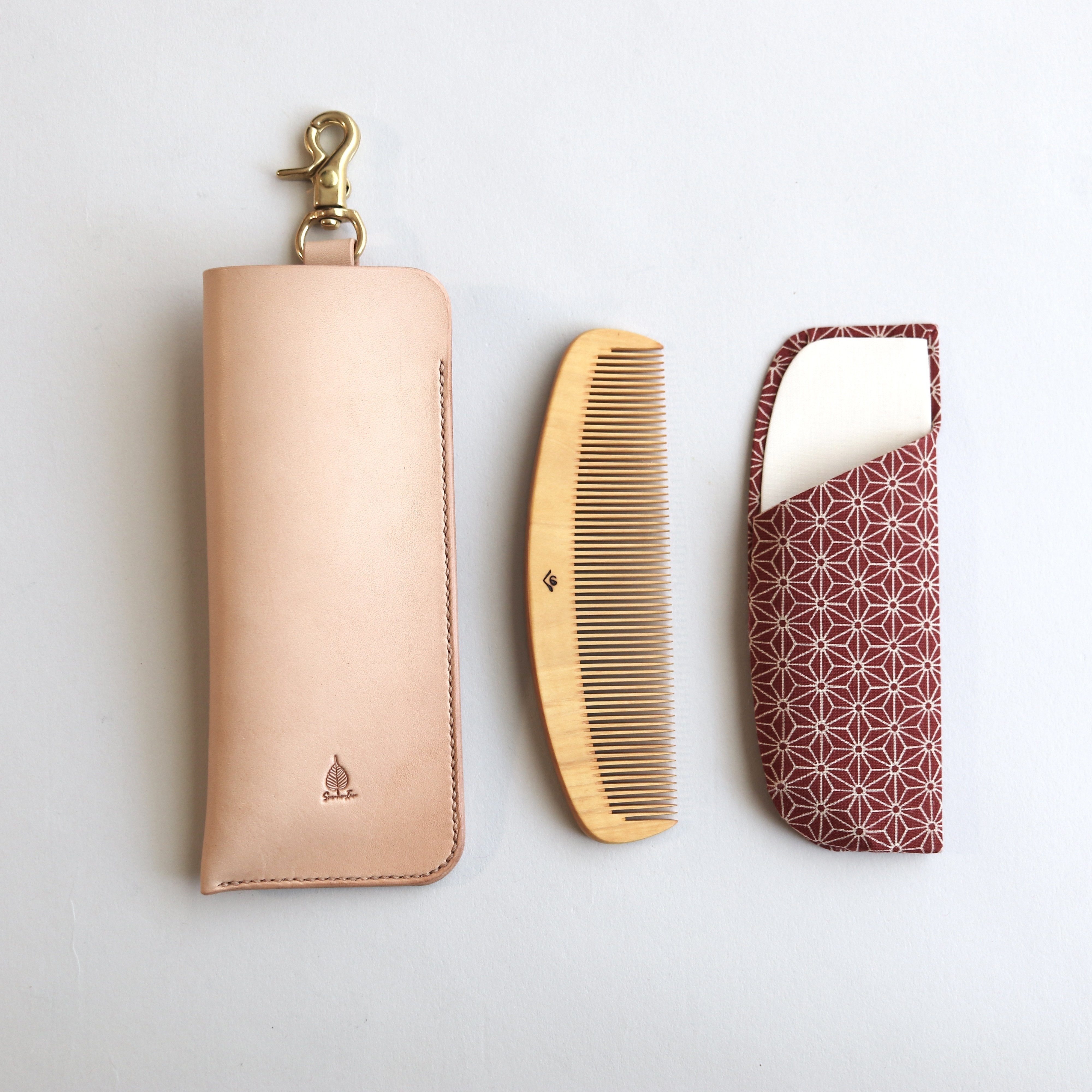 よのや櫛舗さんの櫛専用ケース｜草木染レザーSou-no-Iro