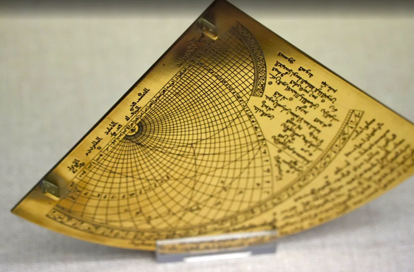 Side-B] 驚異の人力計算！イスタンブールの「イスラム科学技術史博物館