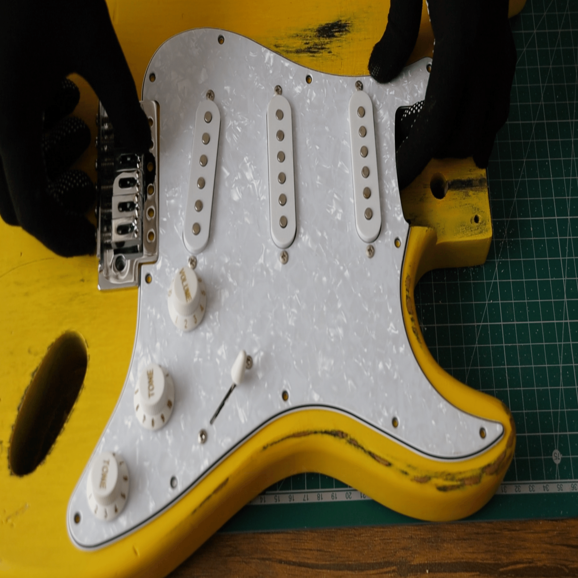 初めてのコンポーネントギター その4 ネック取り付け編｜Croquette