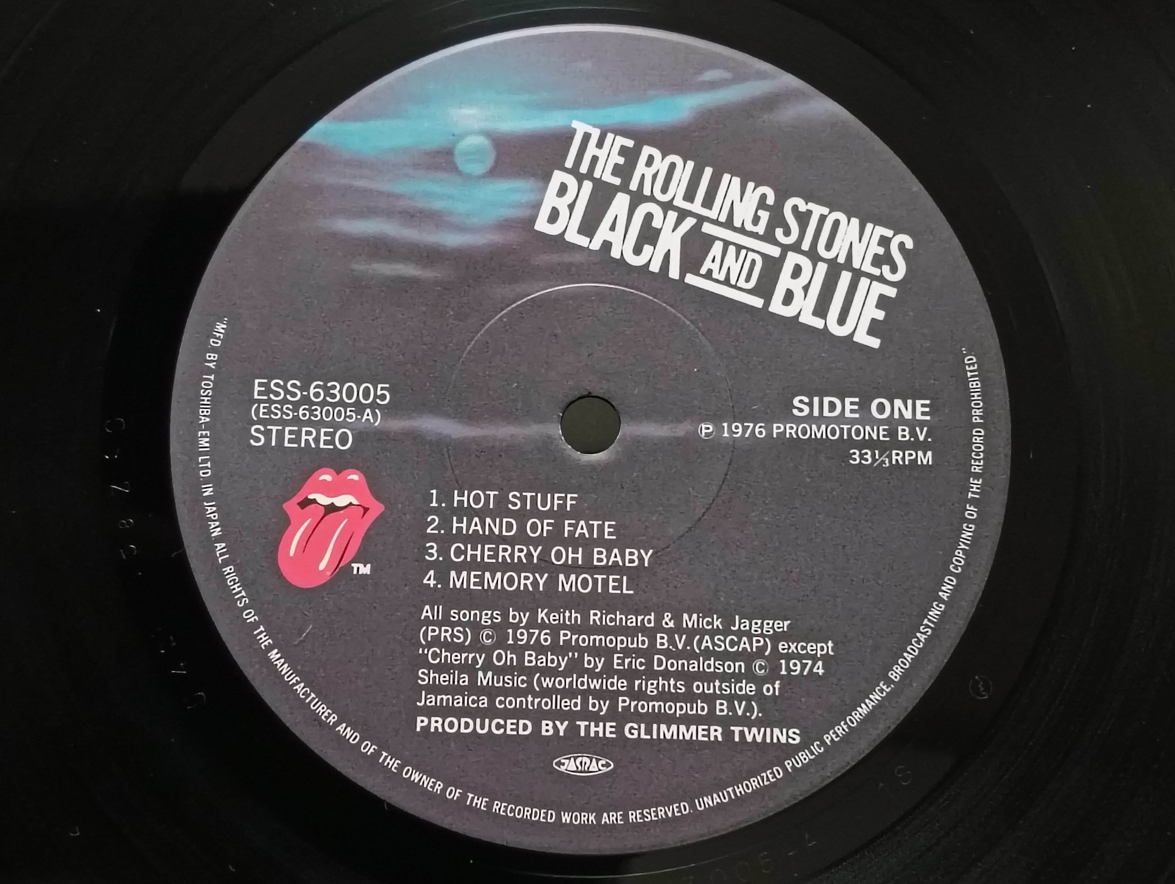 Black And Blue】(1976) Rolling Stones 貪欲に黒人音楽を呑み込む