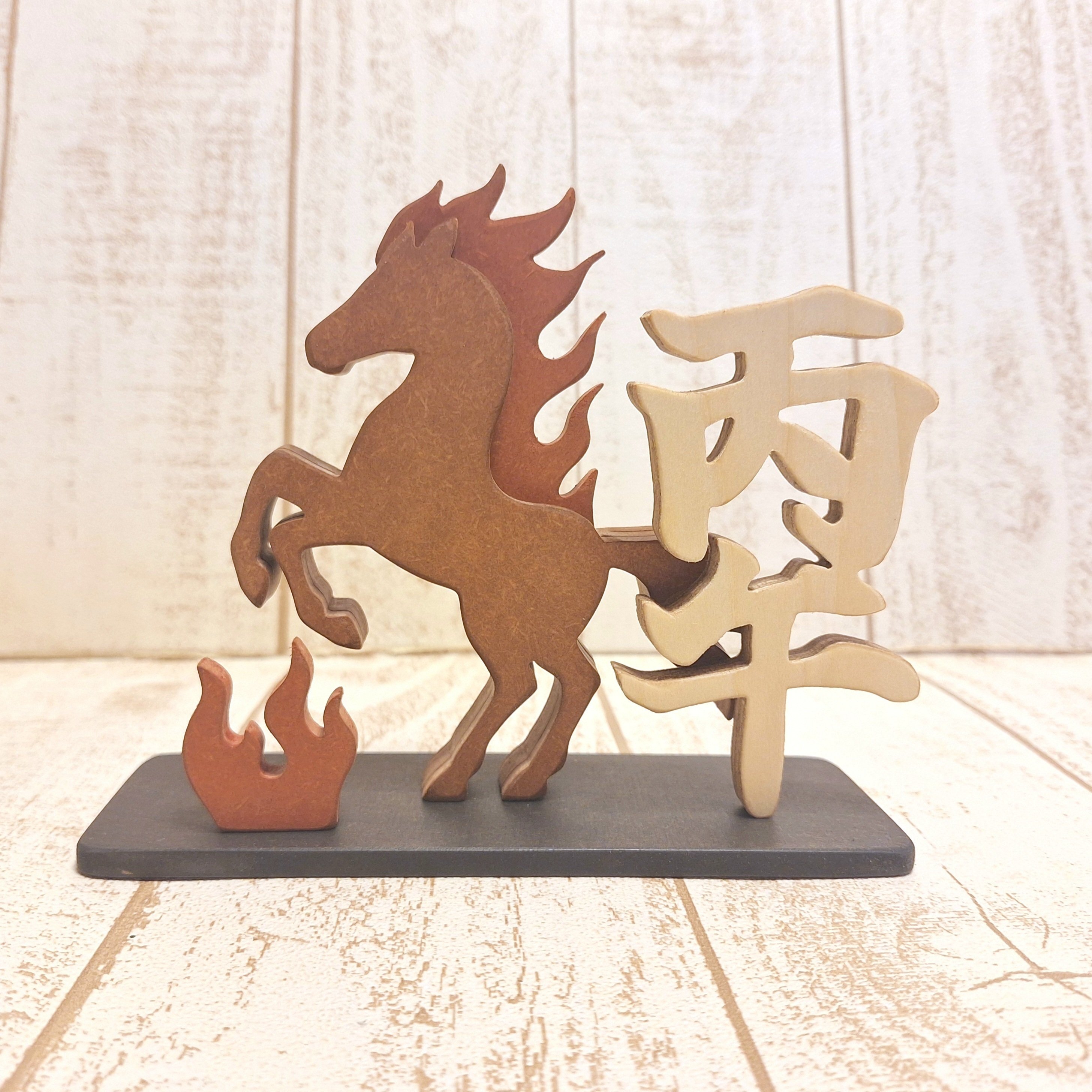 押し絵、、タペストリー、額飾り、「2026年丙午獅子舞」 三連タペストリー（辰年）｜株式会社さくらほりきり