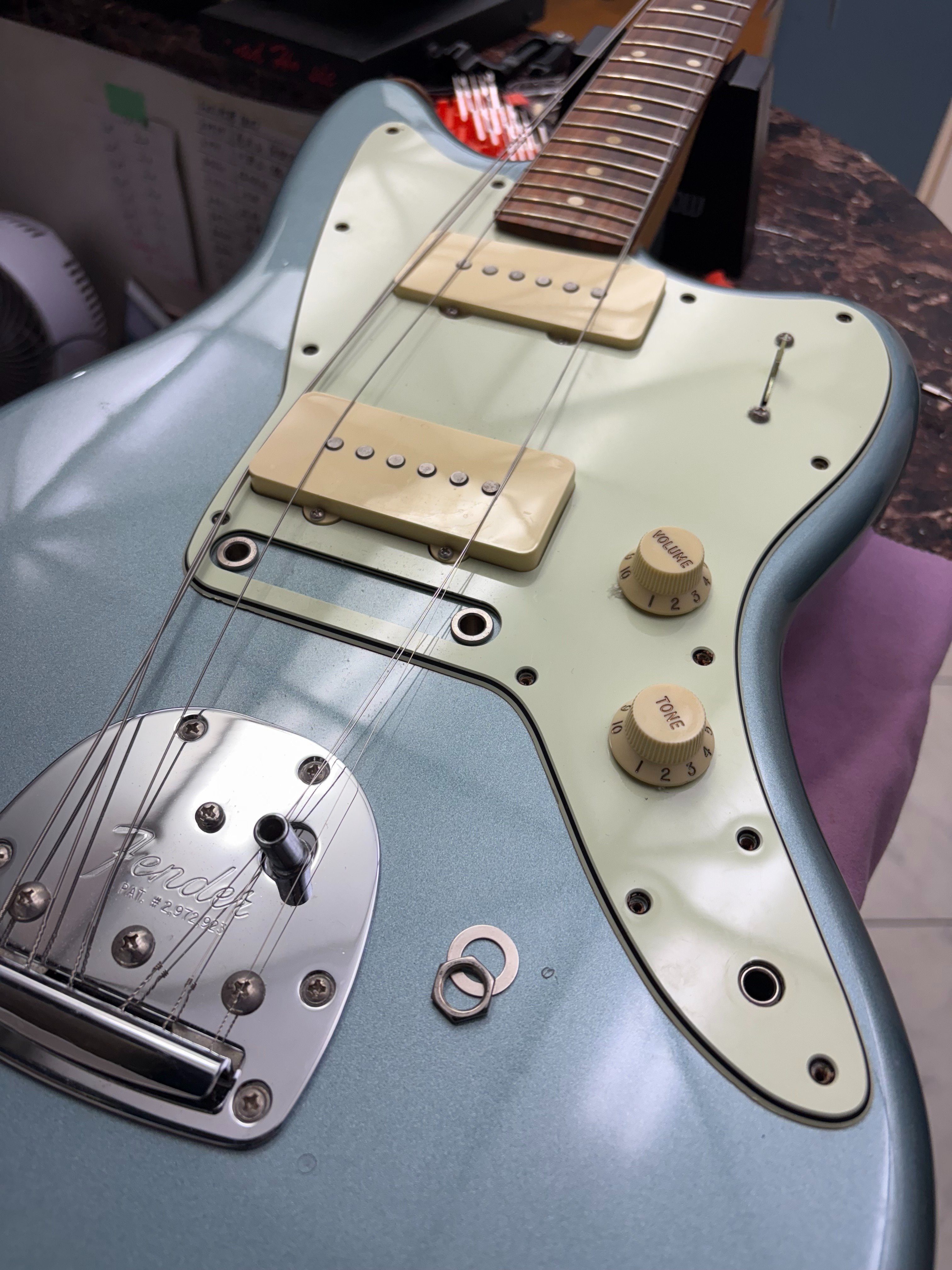 JAZZ 売ります【要修理】 機材修理】ジャックの緩みからの断線トラブル！「Fender Jazzmaster