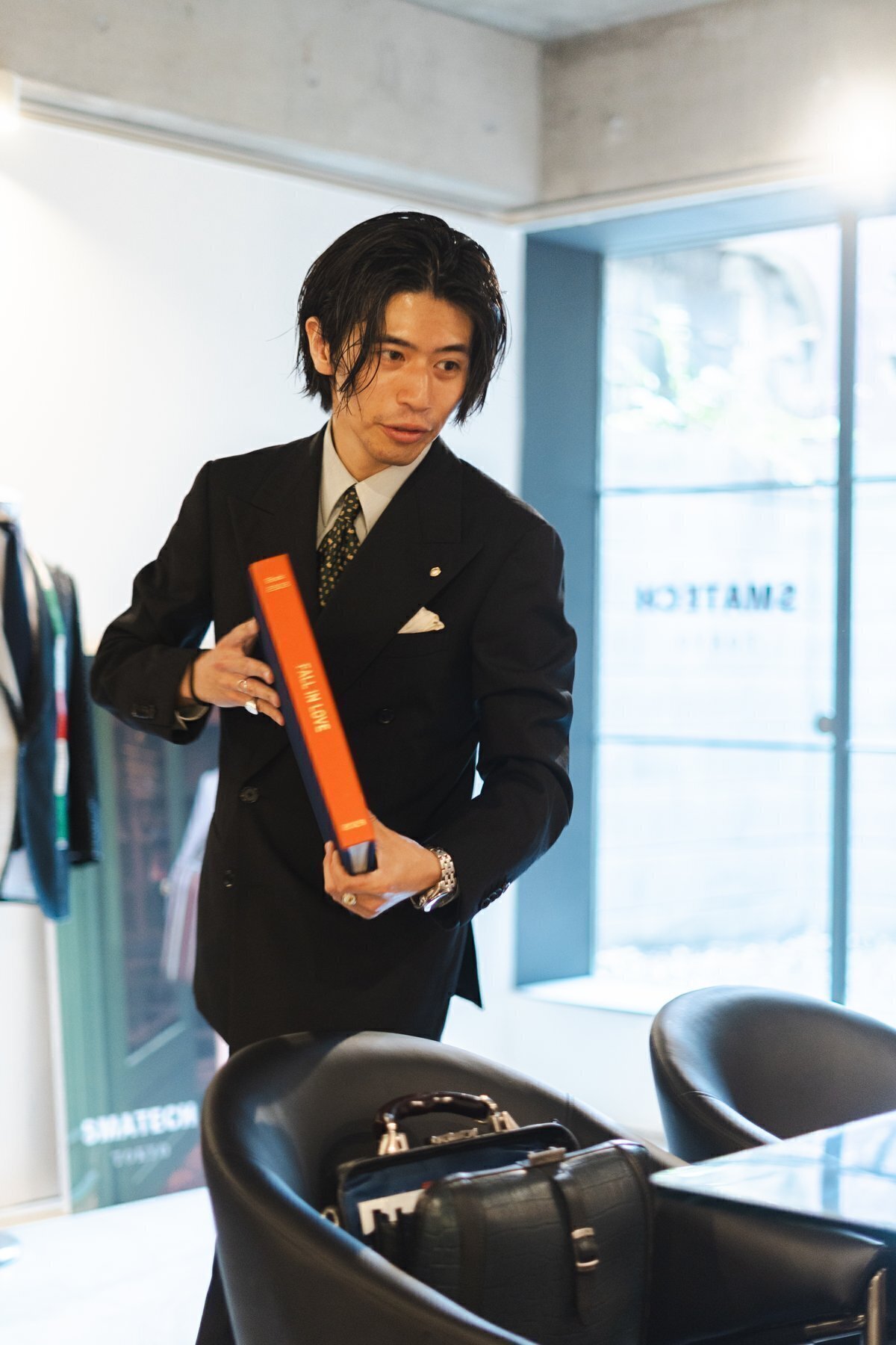 このデザインが好き➀ 【KINGSMAN】 現代騎士に学ぶ〝紳士〟とは