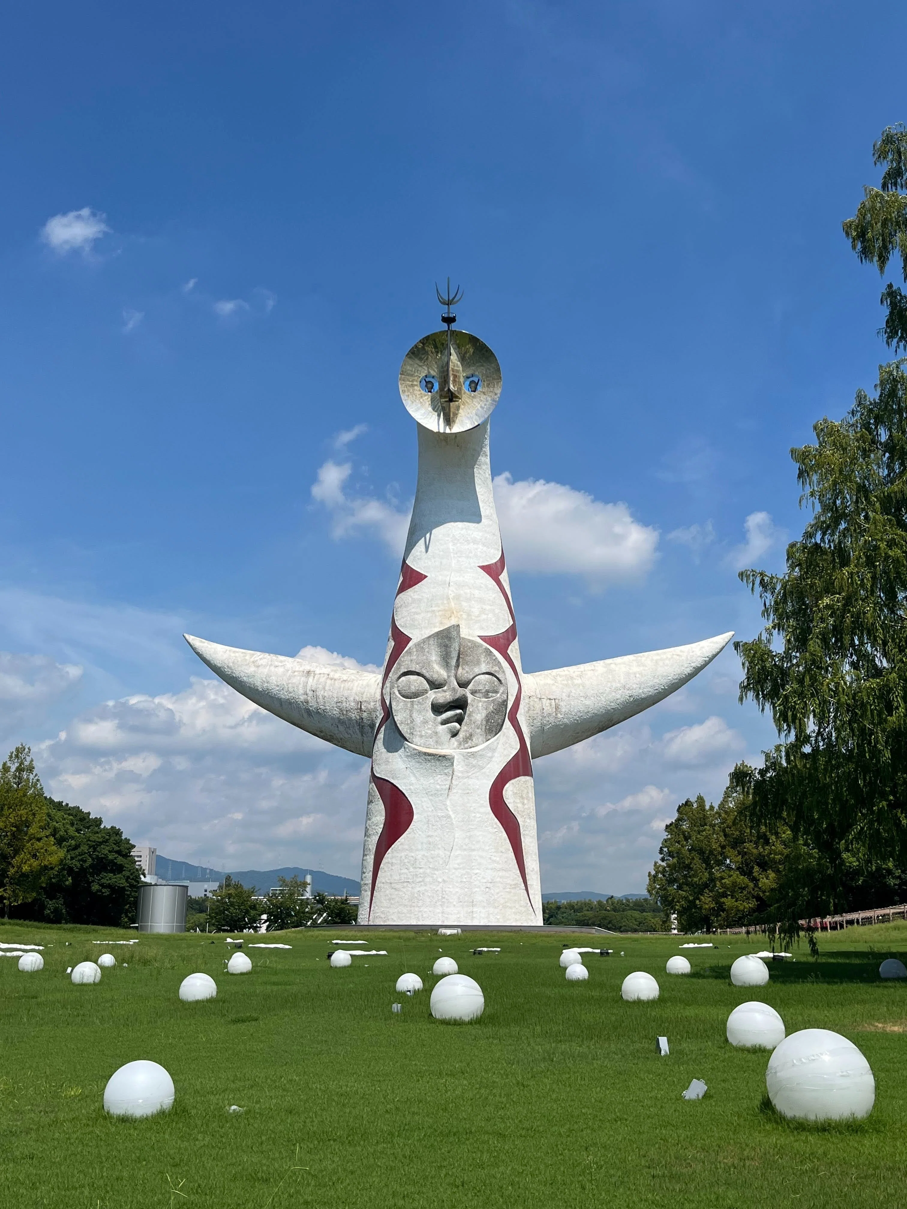 緋色の万博公園 9月の激混み大阪万博レポ③】時をかける万博！1970年を感じられる万博